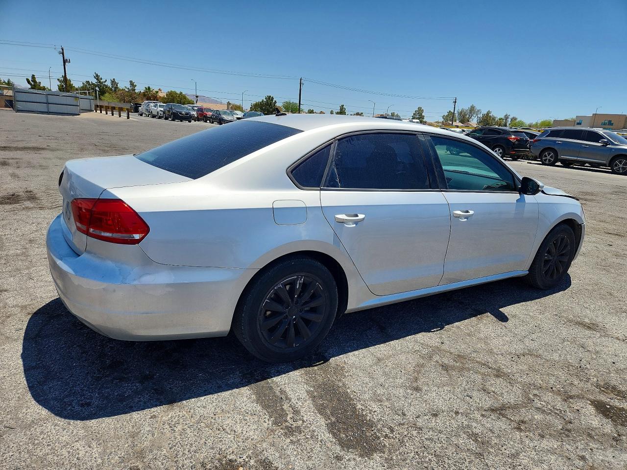 2012 Volkswagen Passat S Silver vin: 1VWAP7A34CC059361