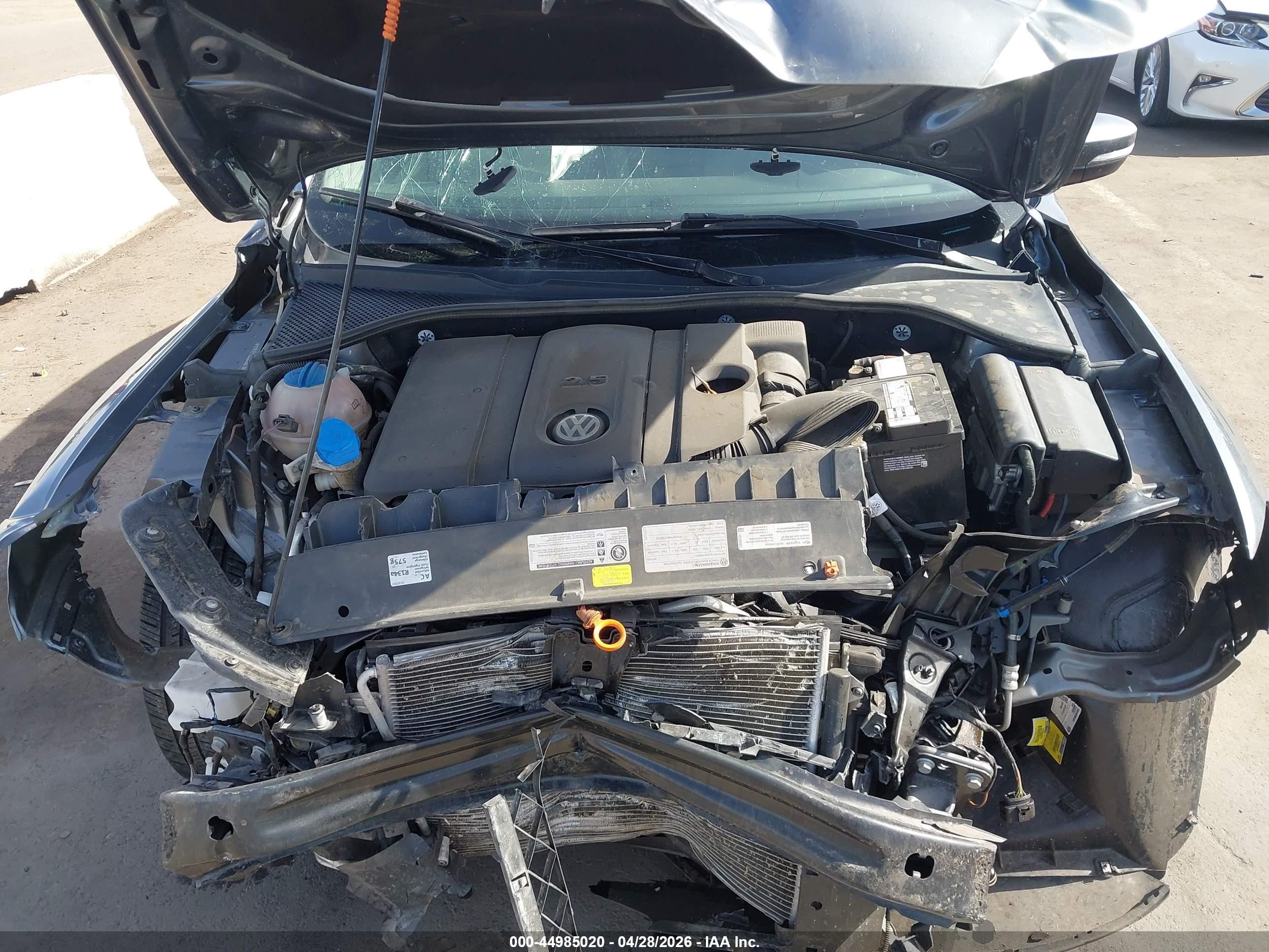 2013 Volkswagen Passat 2.5l S Gray vin: 1VWAP7A34DC030783