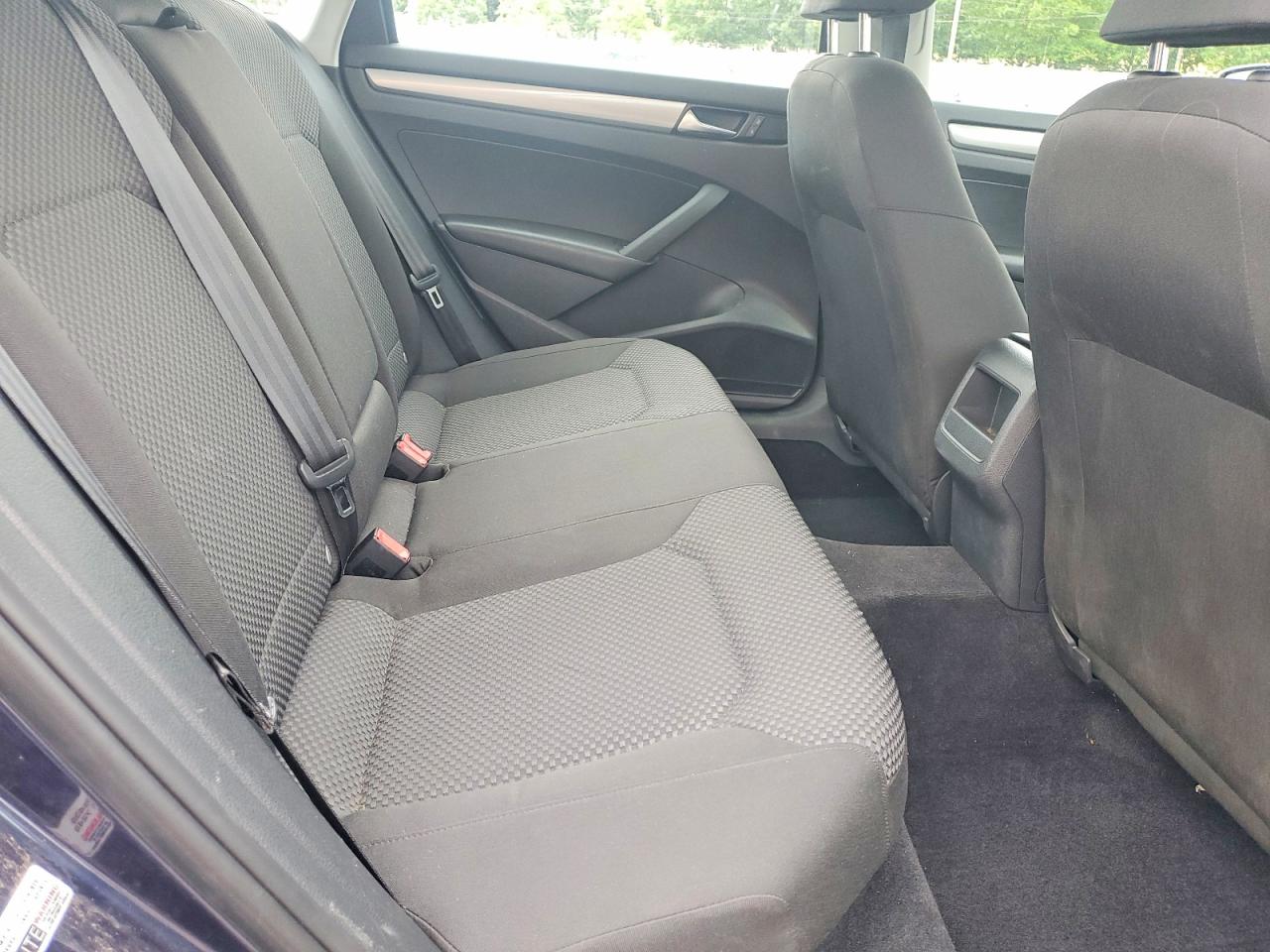 2013 Volkswagen Passat S Blue vin: 1VWAP7A34DC040097
