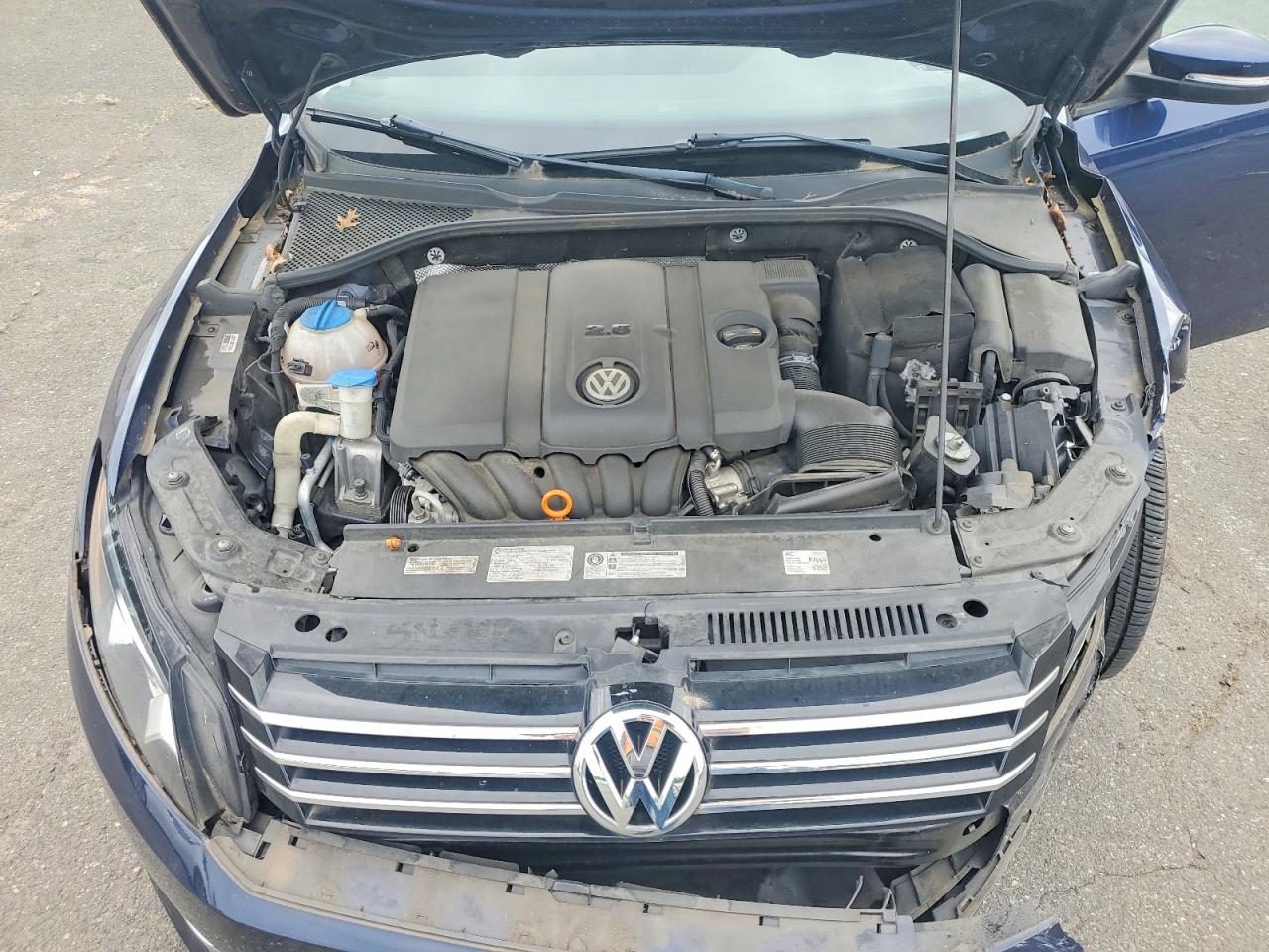 2013 Volkswagen Passat S Blue vin: 1VWAP7A34DC040097
