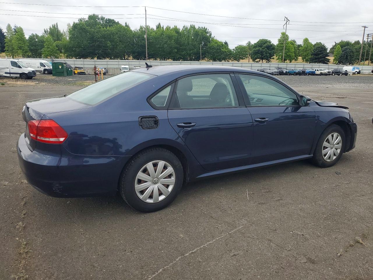 2013 Volkswagen Passat S Blue vin: 1VWAP7A34DC040097