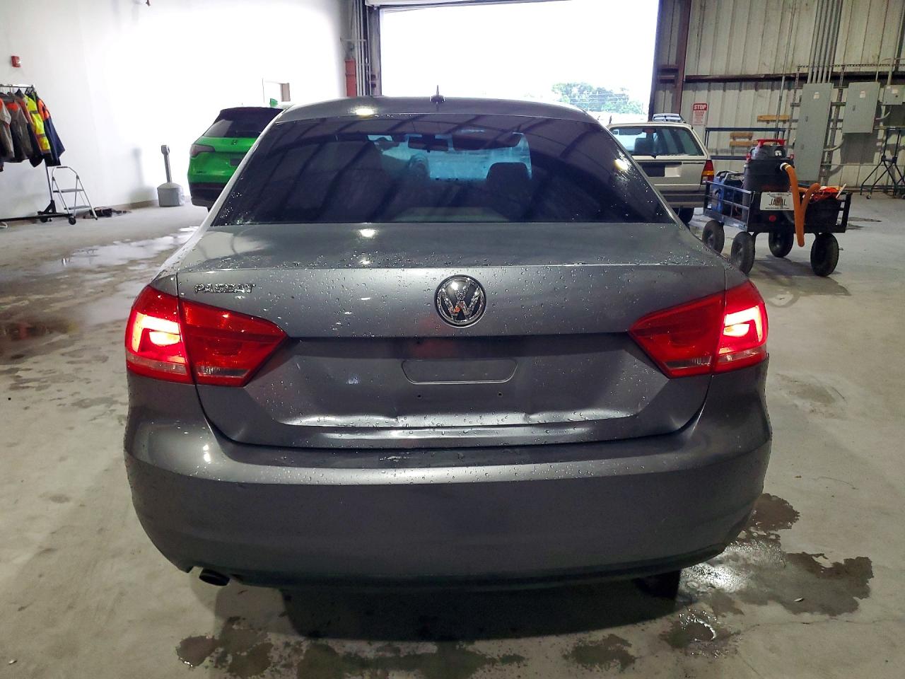 2013 Volkswagen Passat S Gray vin: 1VWAP7A34DC047339