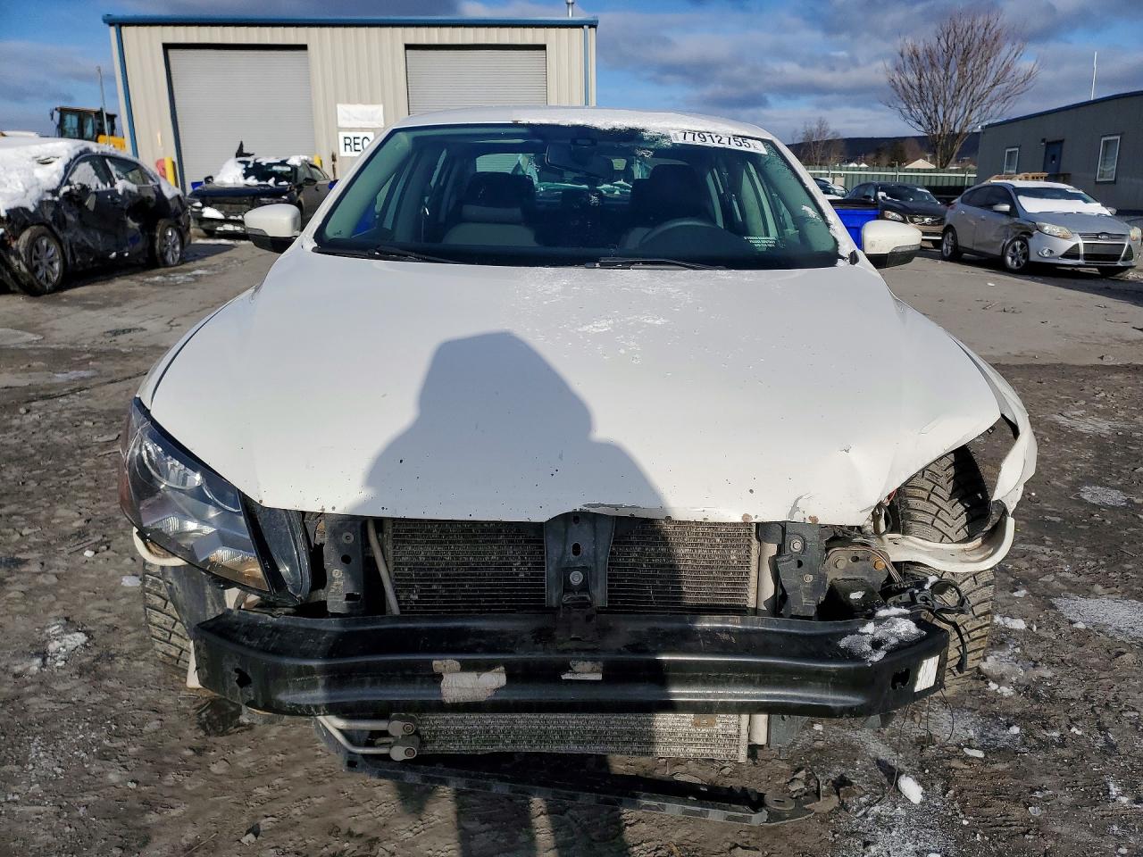 2013 Volkswagen Passat S White vin: 1VWAP7A34DC073293