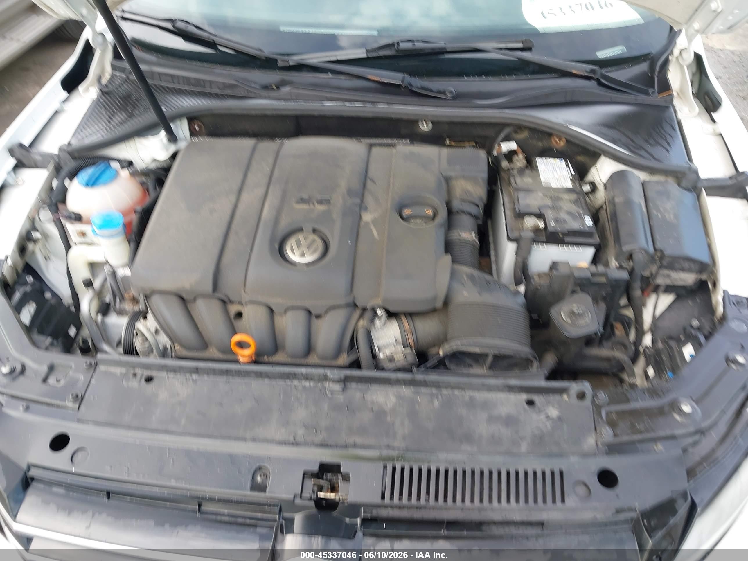 2013 Volkswagen Passat 2.5l S Белый vin: 1VWAP7A34DC121519