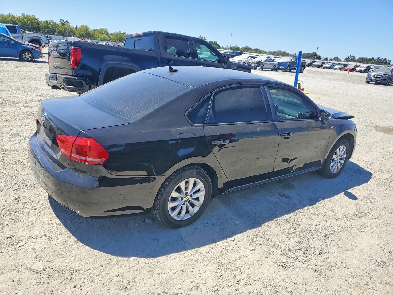 2013 Volkswagen Passat S Black vin: 1VWAP7A34DC134240