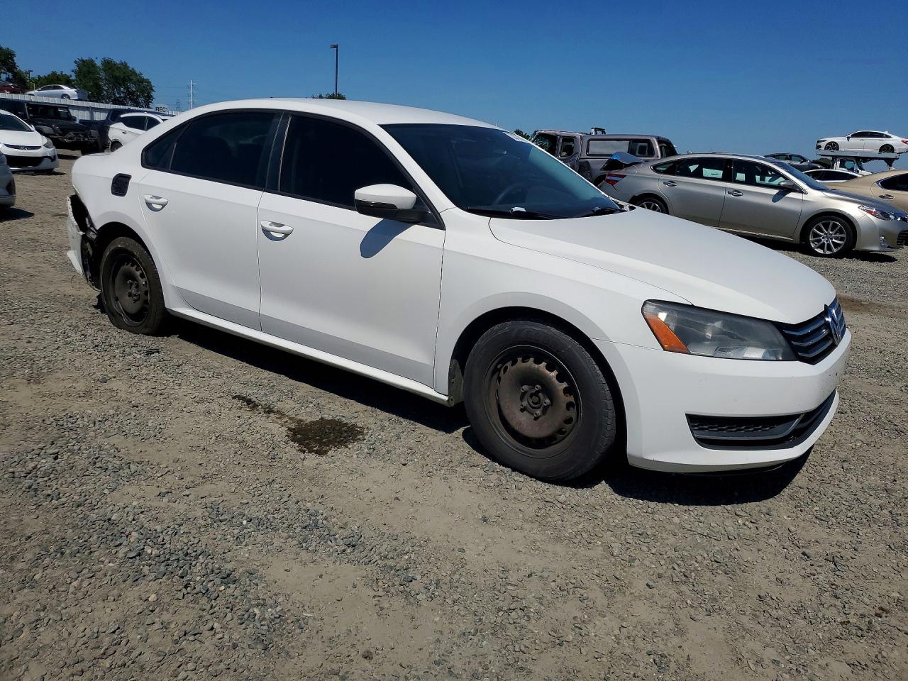 2014 Volkswagen Passat S White vin: 1VWAP7A34EC018585