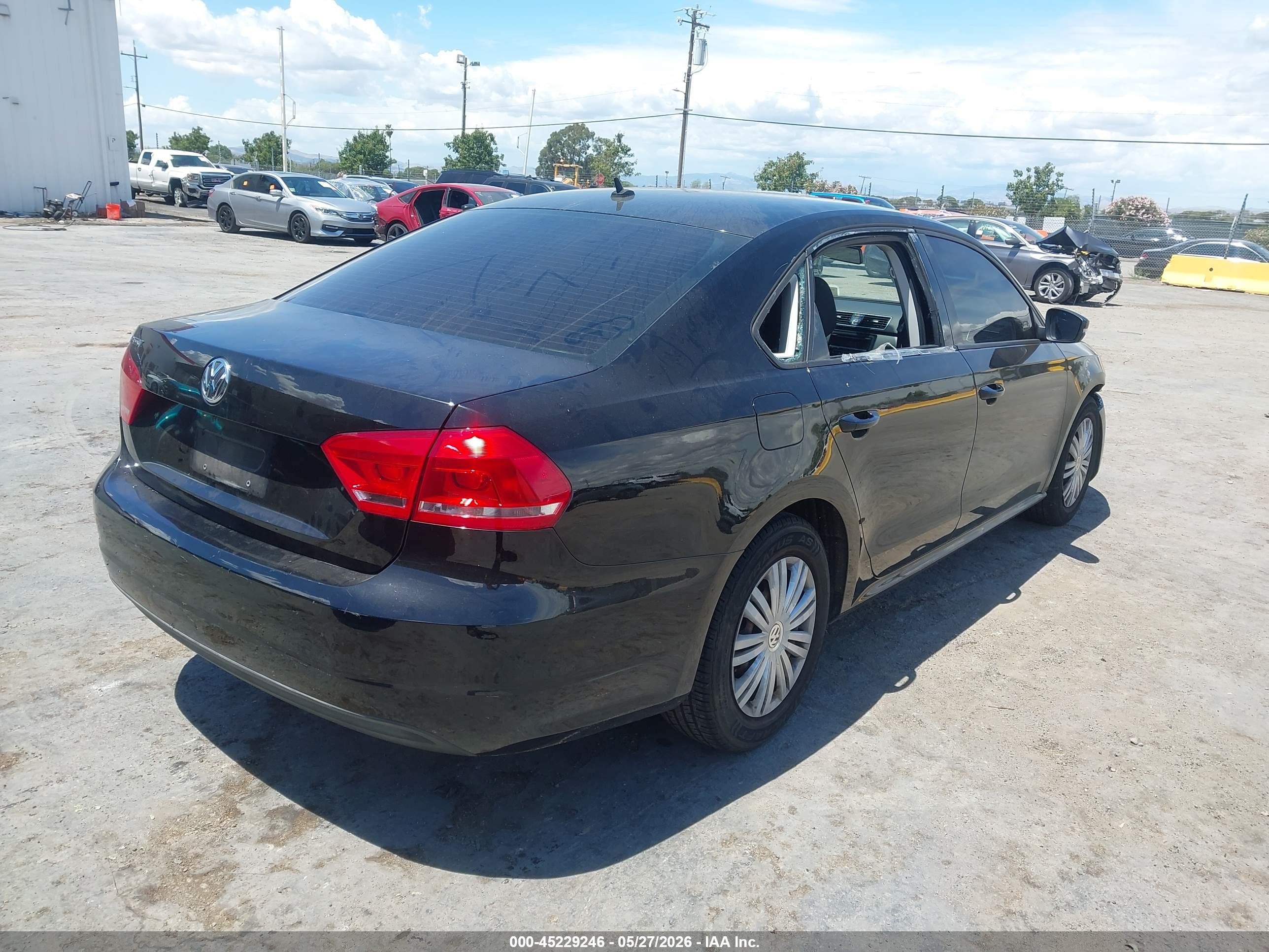 2014 Volkswagen Passat 2.5l S Black vin: 1VWAP7A34EC019672