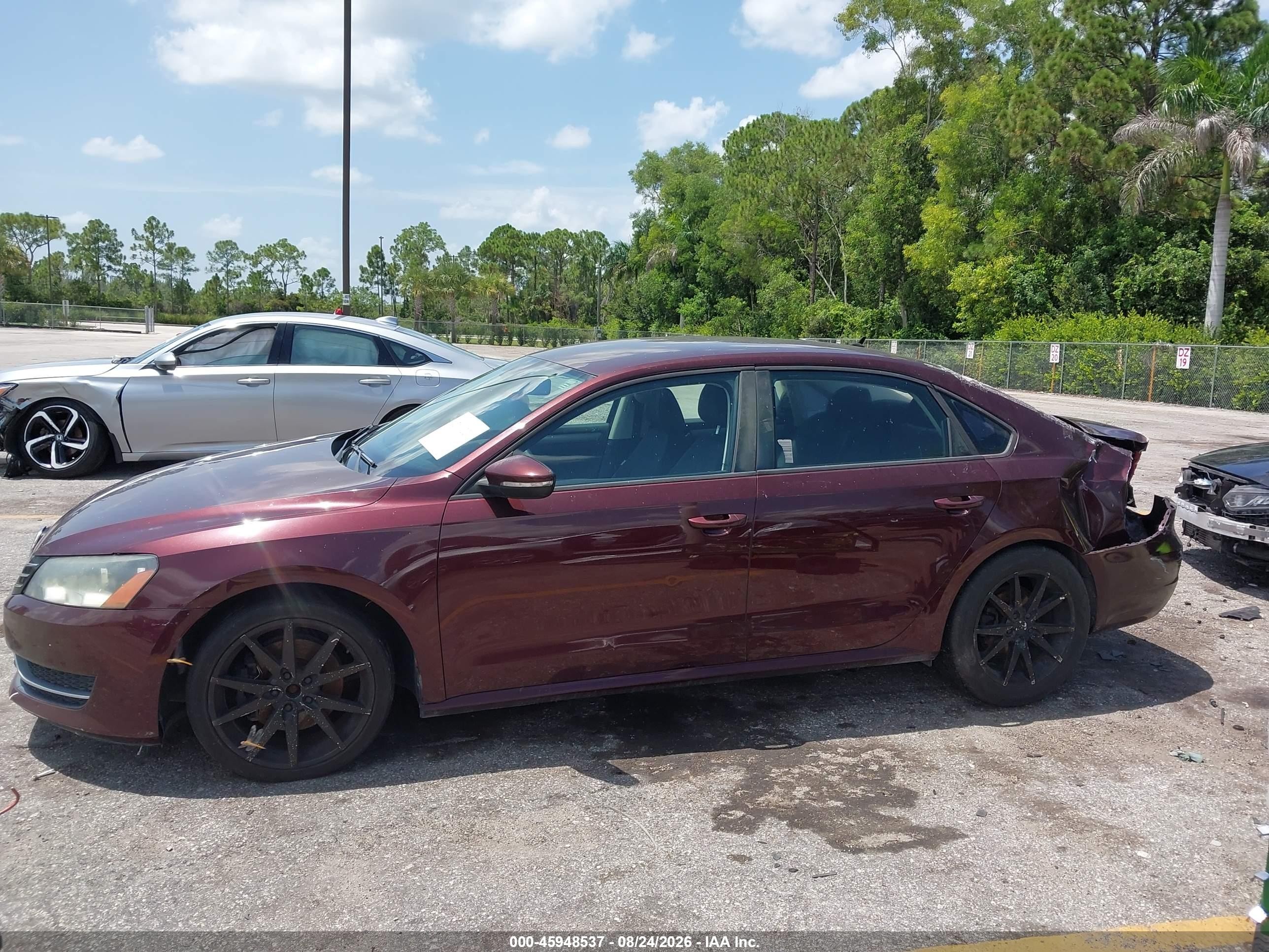 2012 Volkswagen Passat 2.5l S Burgundy vin: 1VWAP7A35CC054346