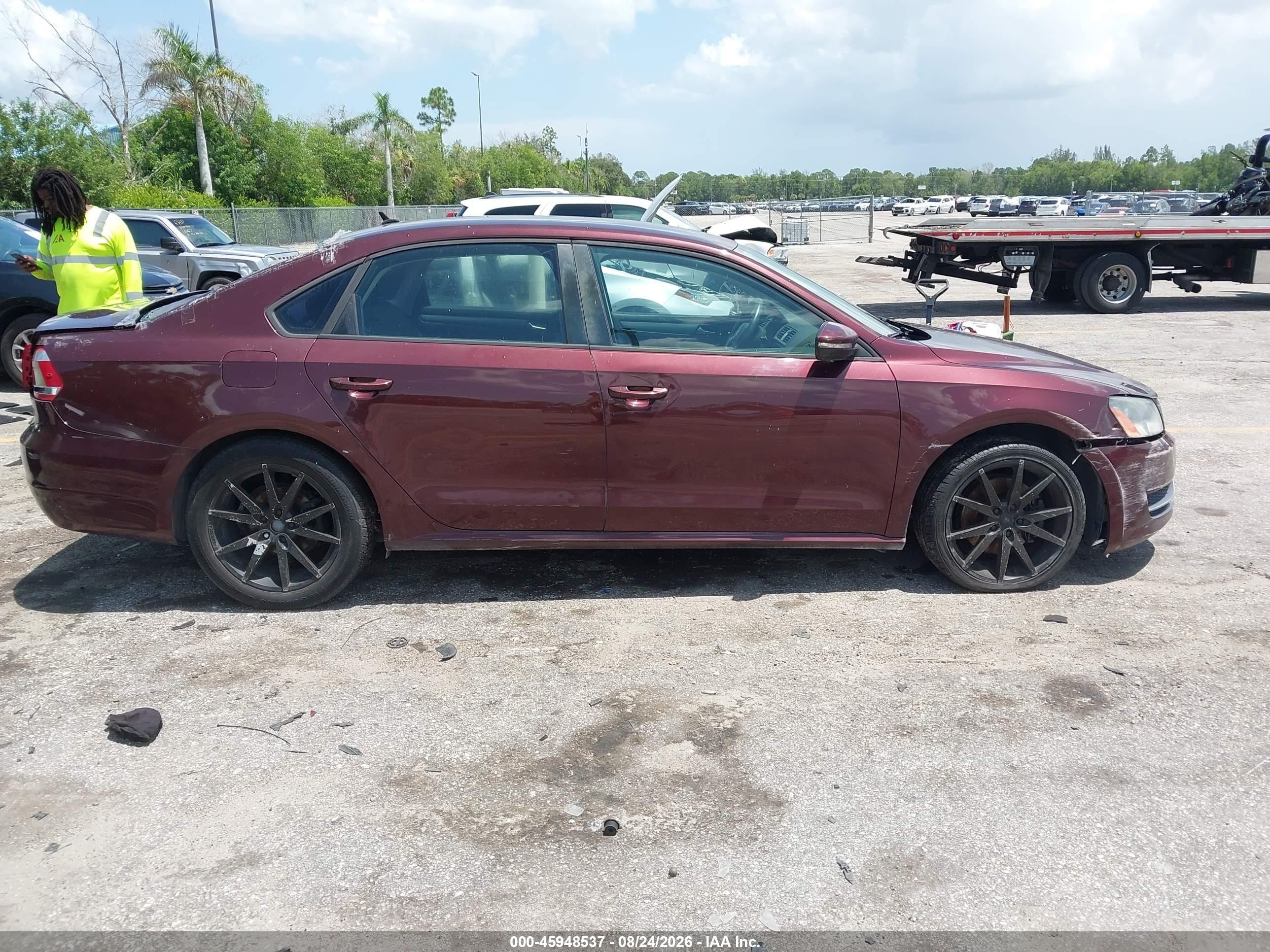 2012 Volkswagen Passat 2.5l S Burgundy vin: 1VWAP7A35CC054346
