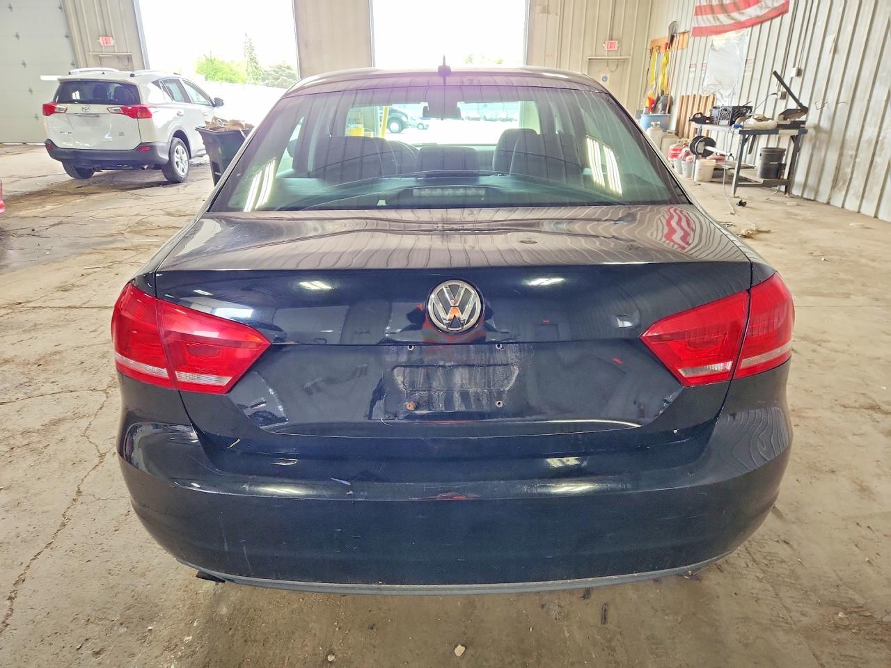 2012 Volkswagen Passat S Black vin: 1VWAP7A35CC075147