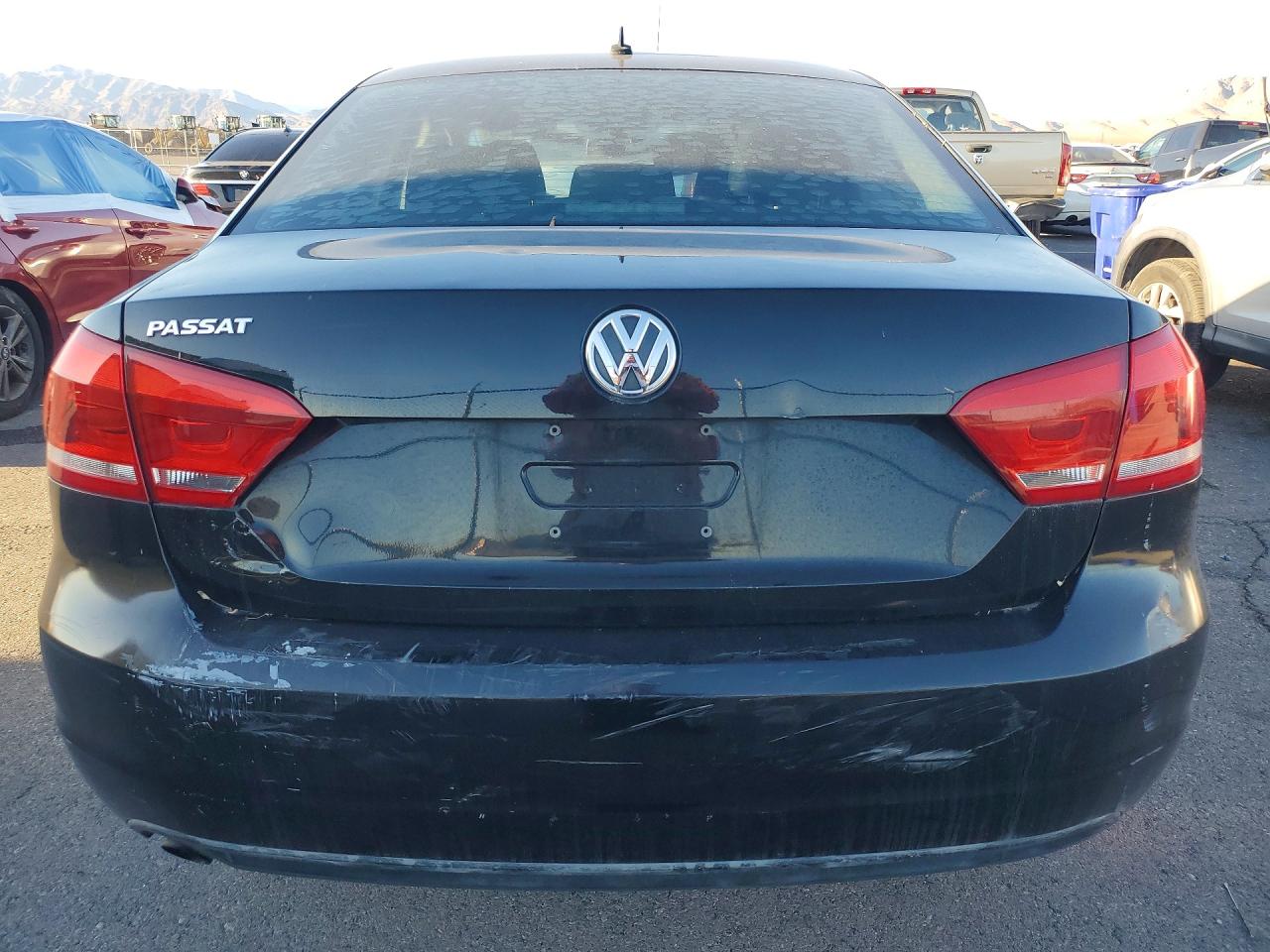 2012 Volkswagen Passat S Black vin: 1VWAP7A35CC094247