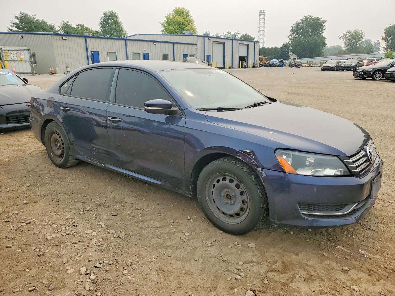 2013 Volkswagen Passat S Blue vin: 1VWAP7A35DC078213