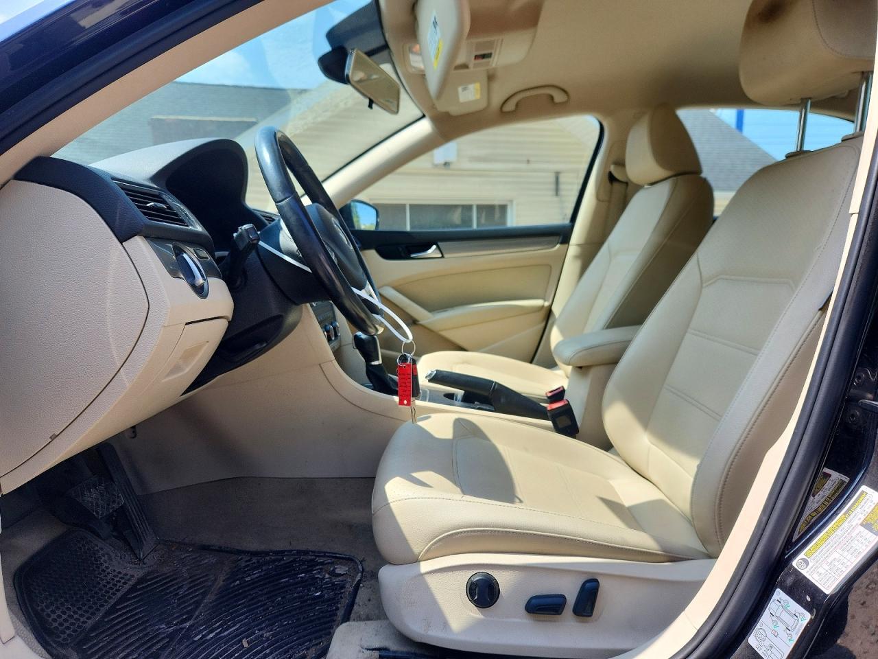 2014 Volkswagen Passat S Black vin: 1VWAP7A35EC003562