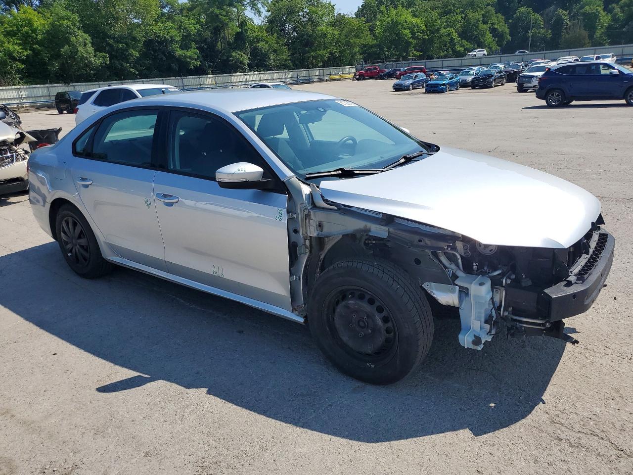 2013 Volkswagen Passat S Silver vin: 1VWAP7A36DC041574