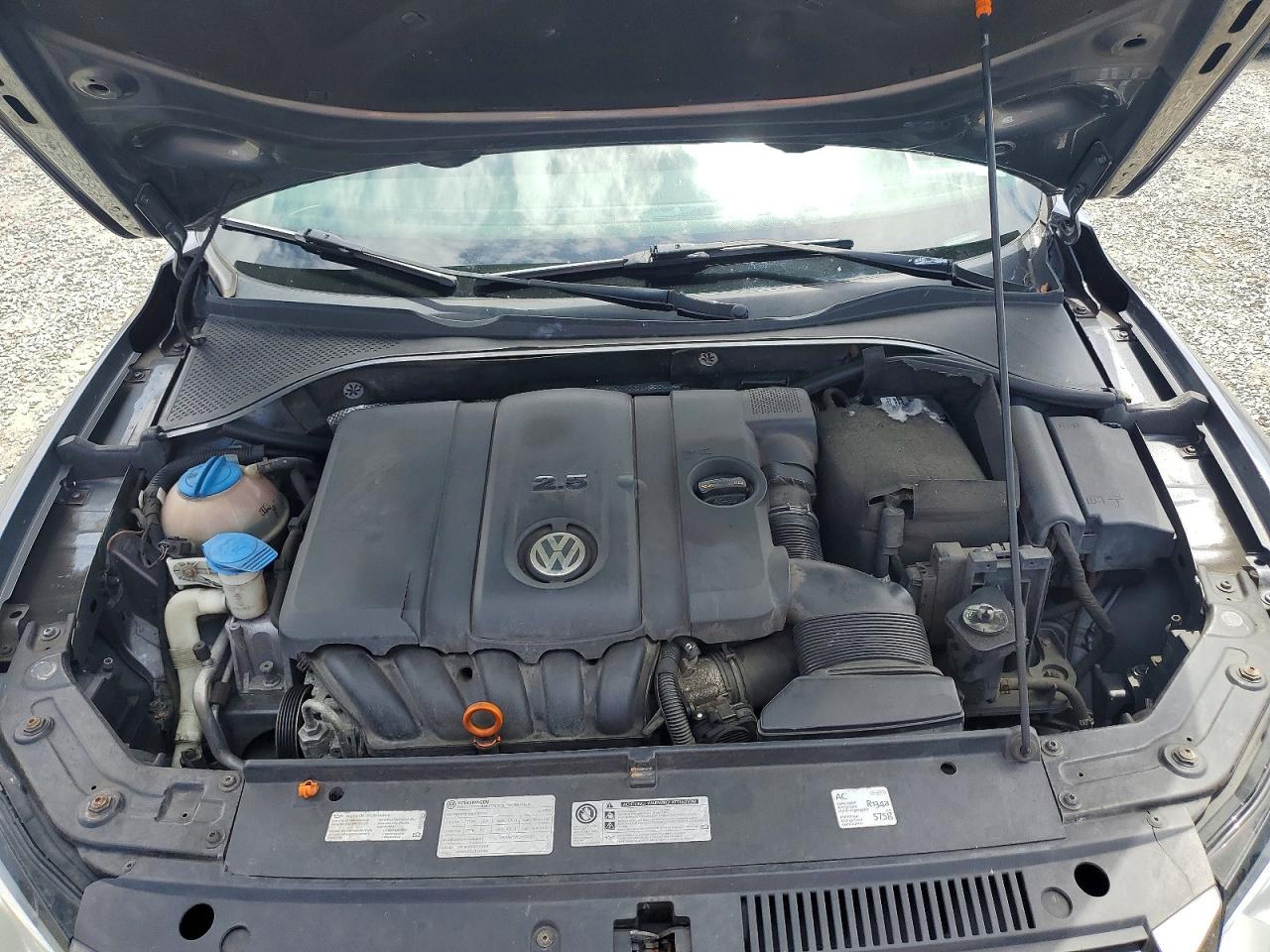 2013 Volkswagen Passat S Gray vin: 1VWAP7A36DC059640