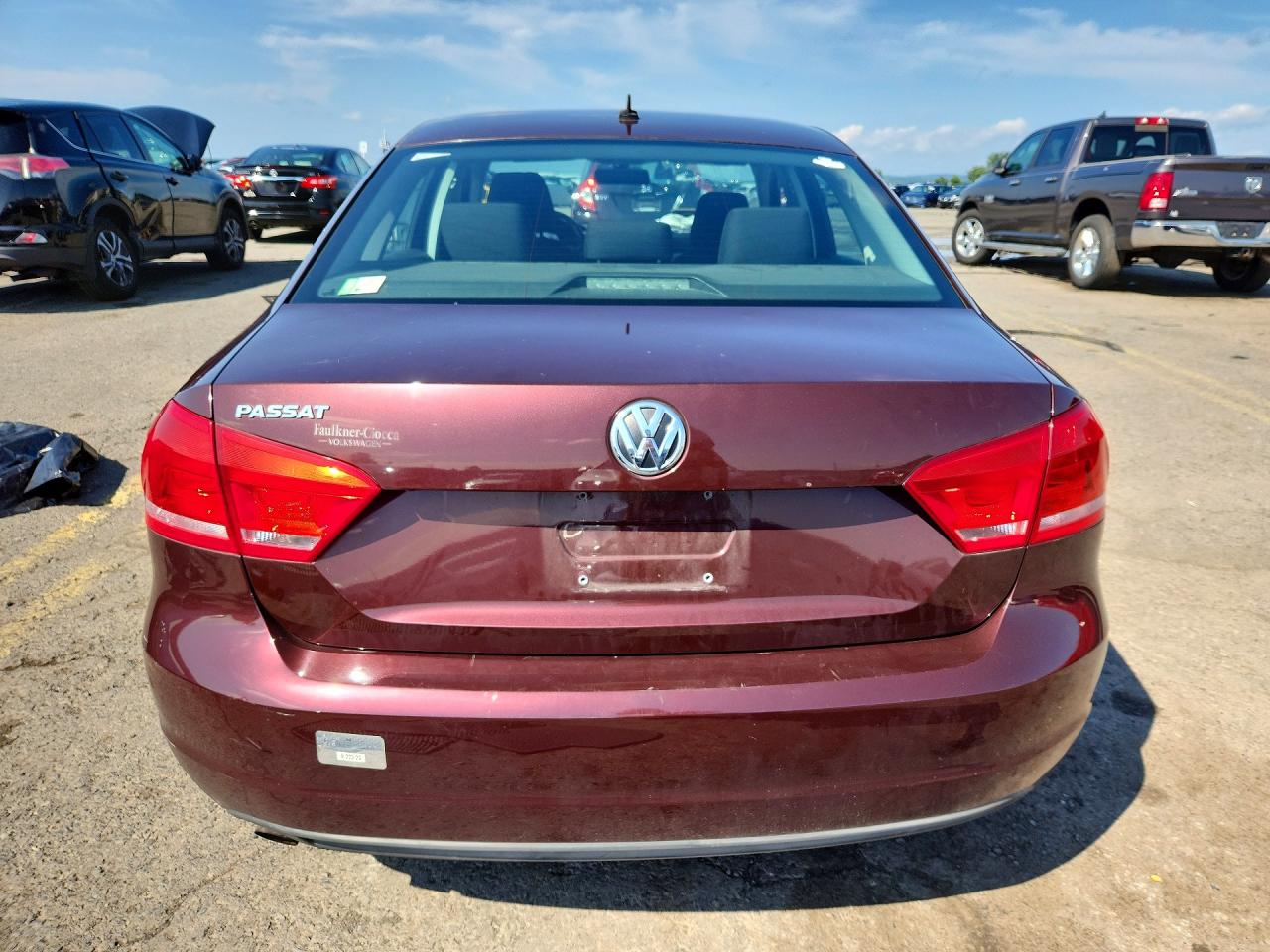 2013 Volkswagen Passat S Maroon vin: 1VWAP7A36DC067253