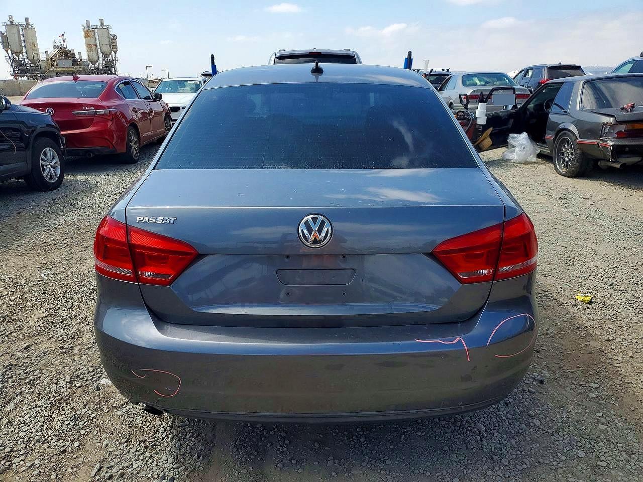 2013 Volkswagen Passat S Gray vin: 1VWAP7A36DC136717