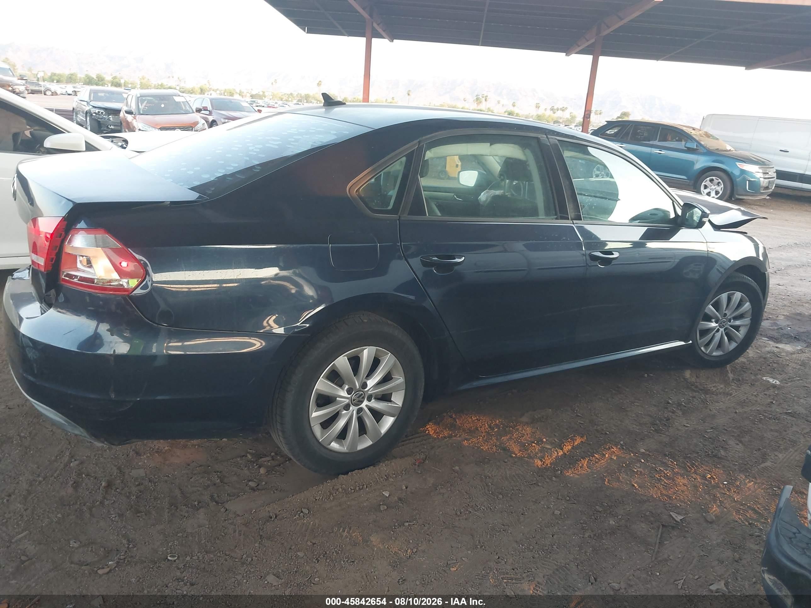 2014 Volkswagen Passat 2.5l Wolfsburg Edition Blue vin: 1VWAP7A36EC022122