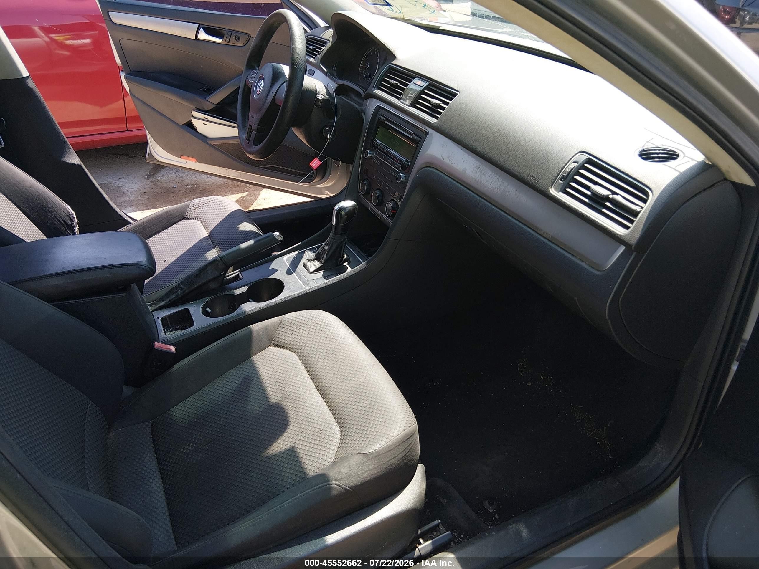 2014 Volkswagen Passat 2.5l S Gray vin: 1VWAP7A36EC029037