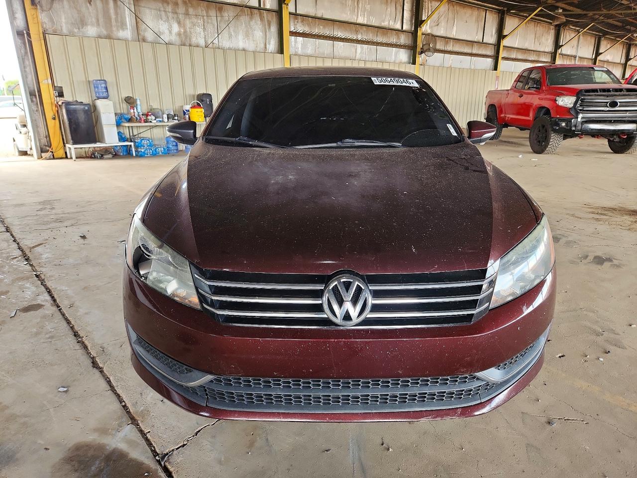 2012 Volkswagen Passat S Burgundy vin: 1VWAP7A37CC033465