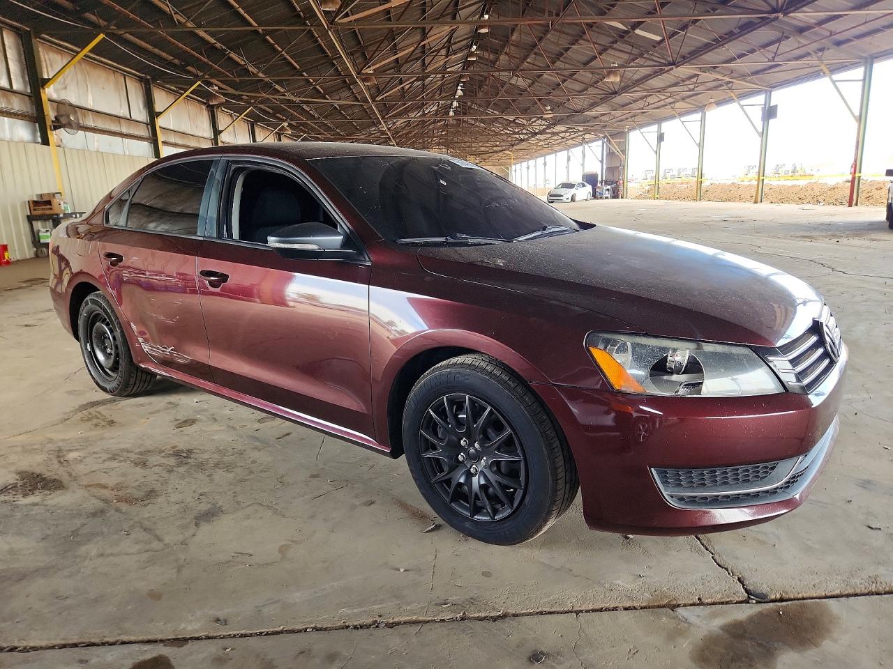 2012 Volkswagen Passat S Burgundy vin: 1VWAP7A37CC033465