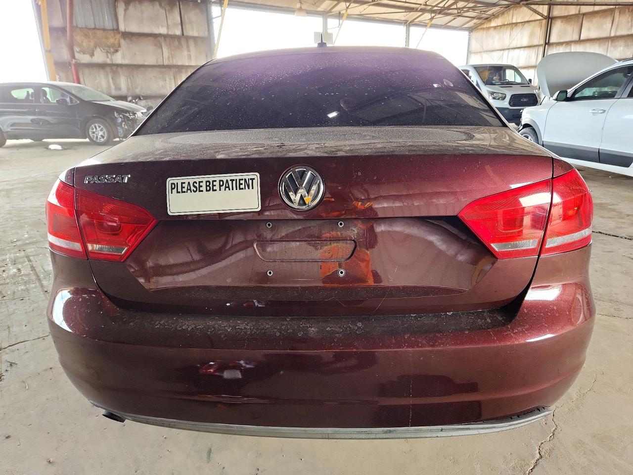 2012 Volkswagen Passat S Burgundy vin: 1VWAP7A37CC033465