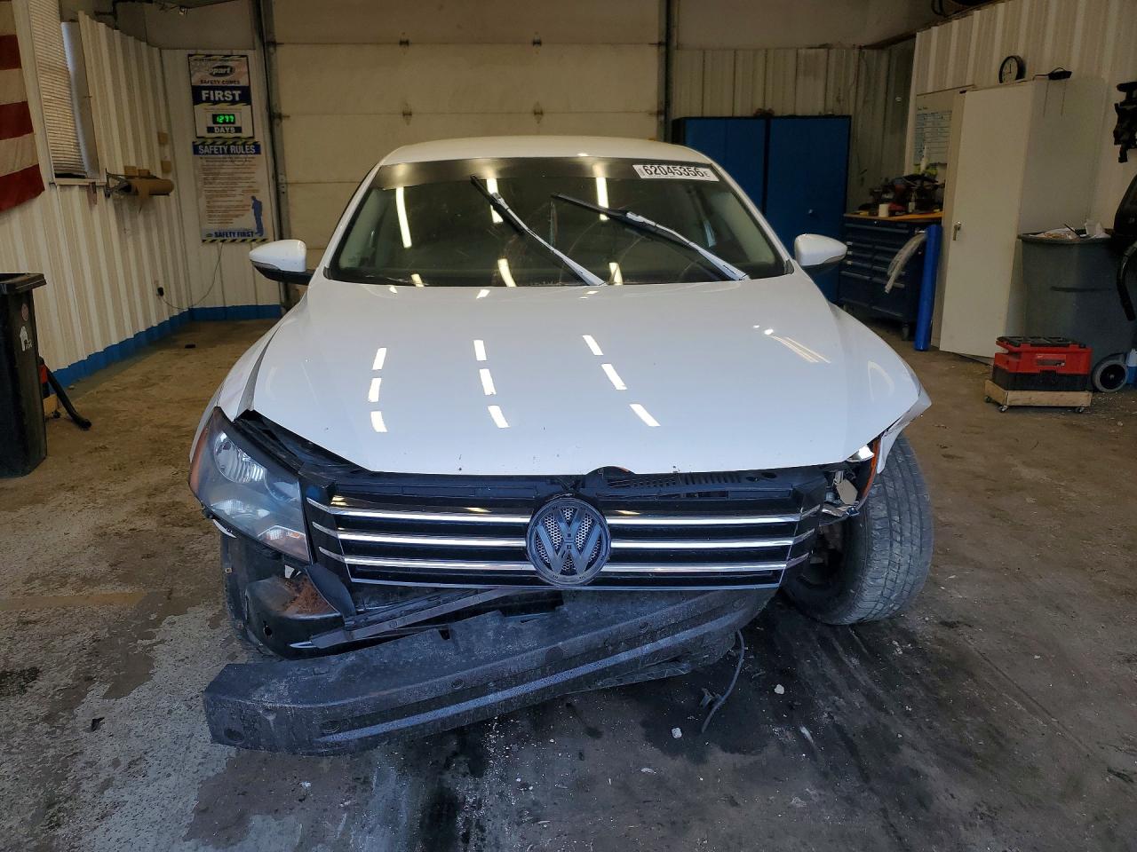 2012 Volkswagen Passat S White vin: 1VWAP7A37CC072881