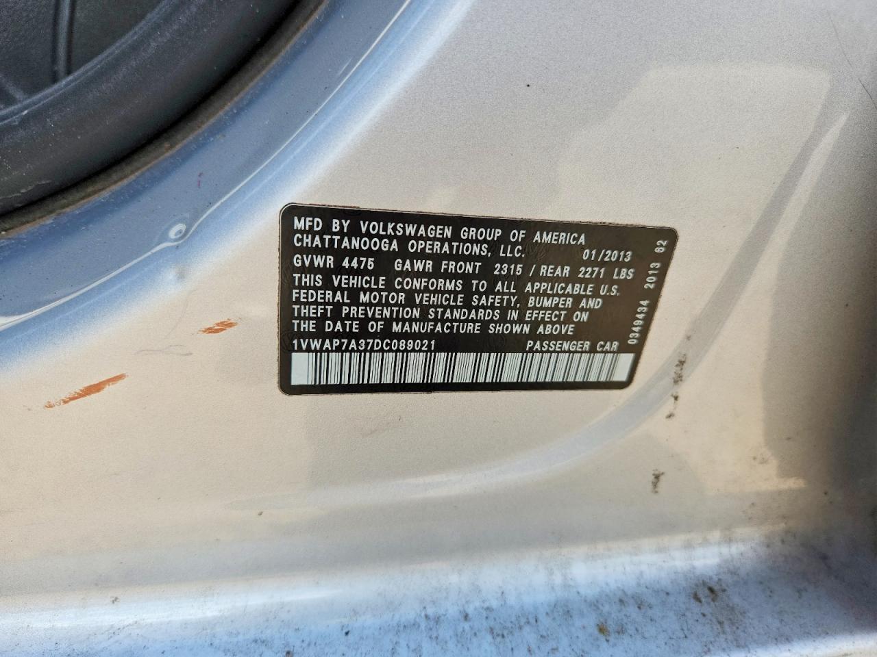 2013 Volkswagen Passat S Silver vin: 1VWAP7A37DC089021