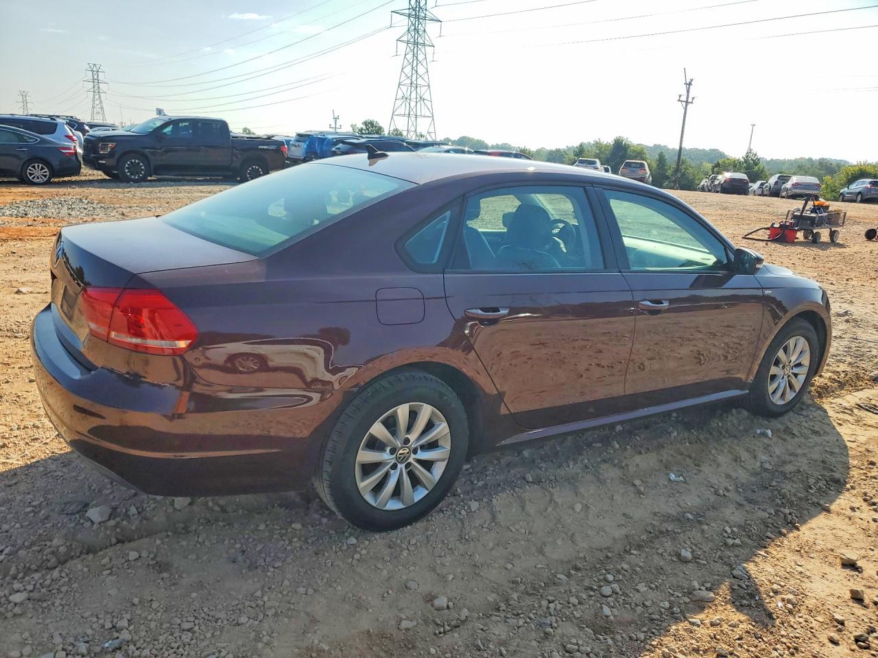 2013 Volkswagen Passat S Burgundy vin: 1VWAP7A37DC140551