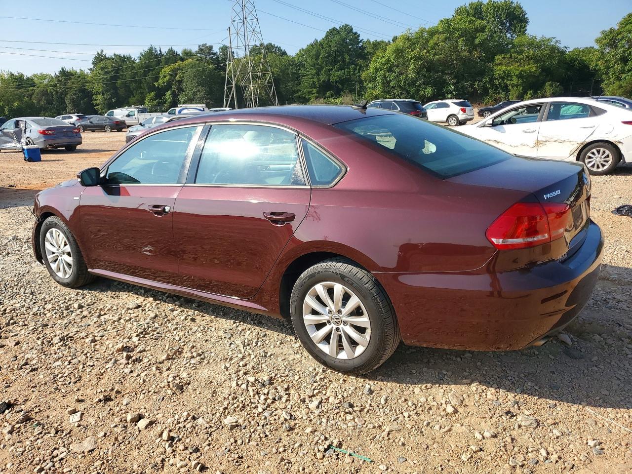 2013 Volkswagen Passat S Burgundy vin: 1VWAP7A37DC140551