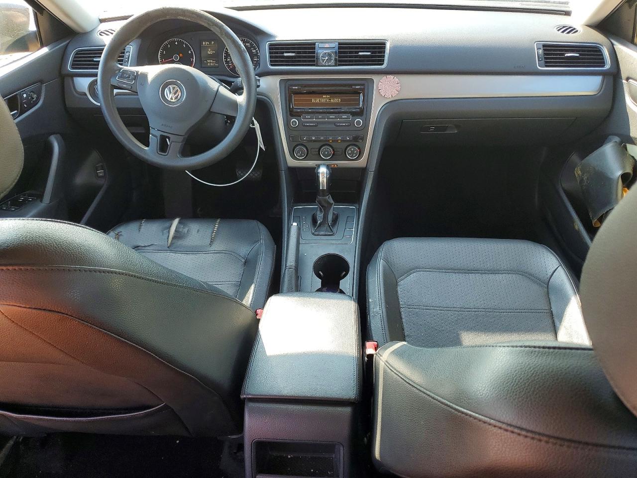 2013 Volkswagen Passat S Burgundy vin: 1VWAP7A37DC140551