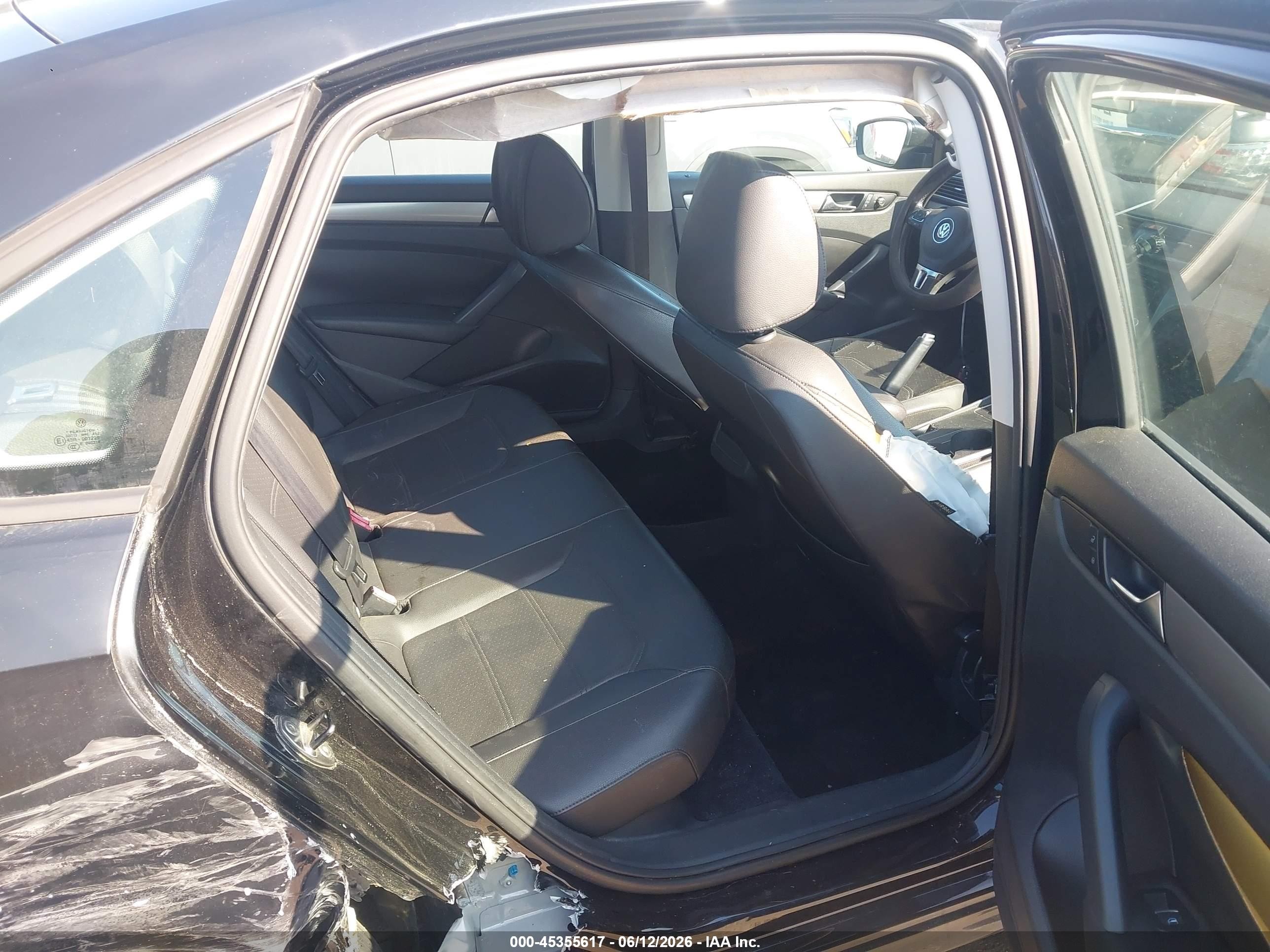 2014 Volkswagen Passat 2.5l Wolfsburg Edition Black vin: 1VWAP7A37EC008262