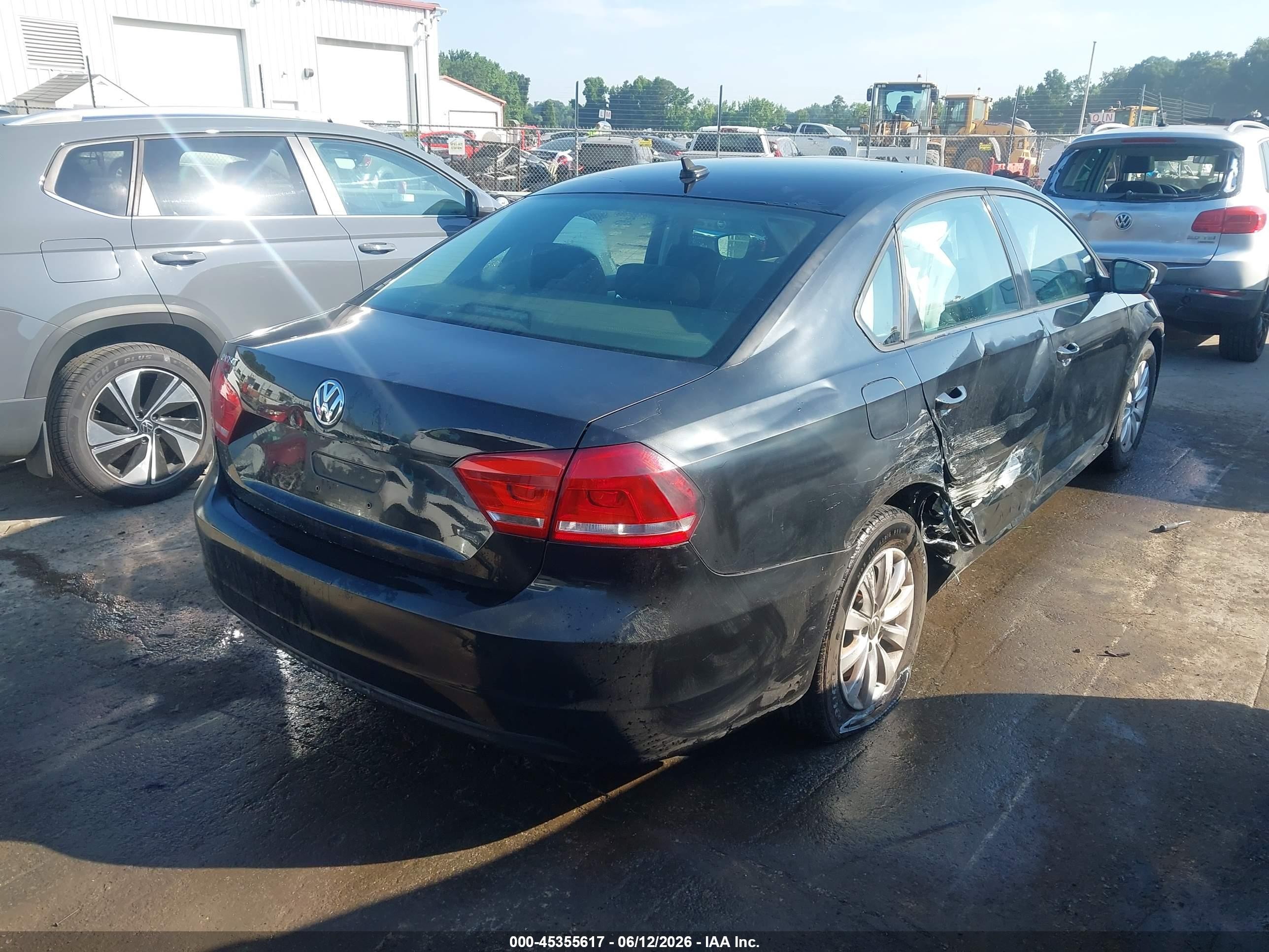 2014 Volkswagen Passat 2.5l Wolfsburg Edition Black vin: 1VWAP7A37EC008262