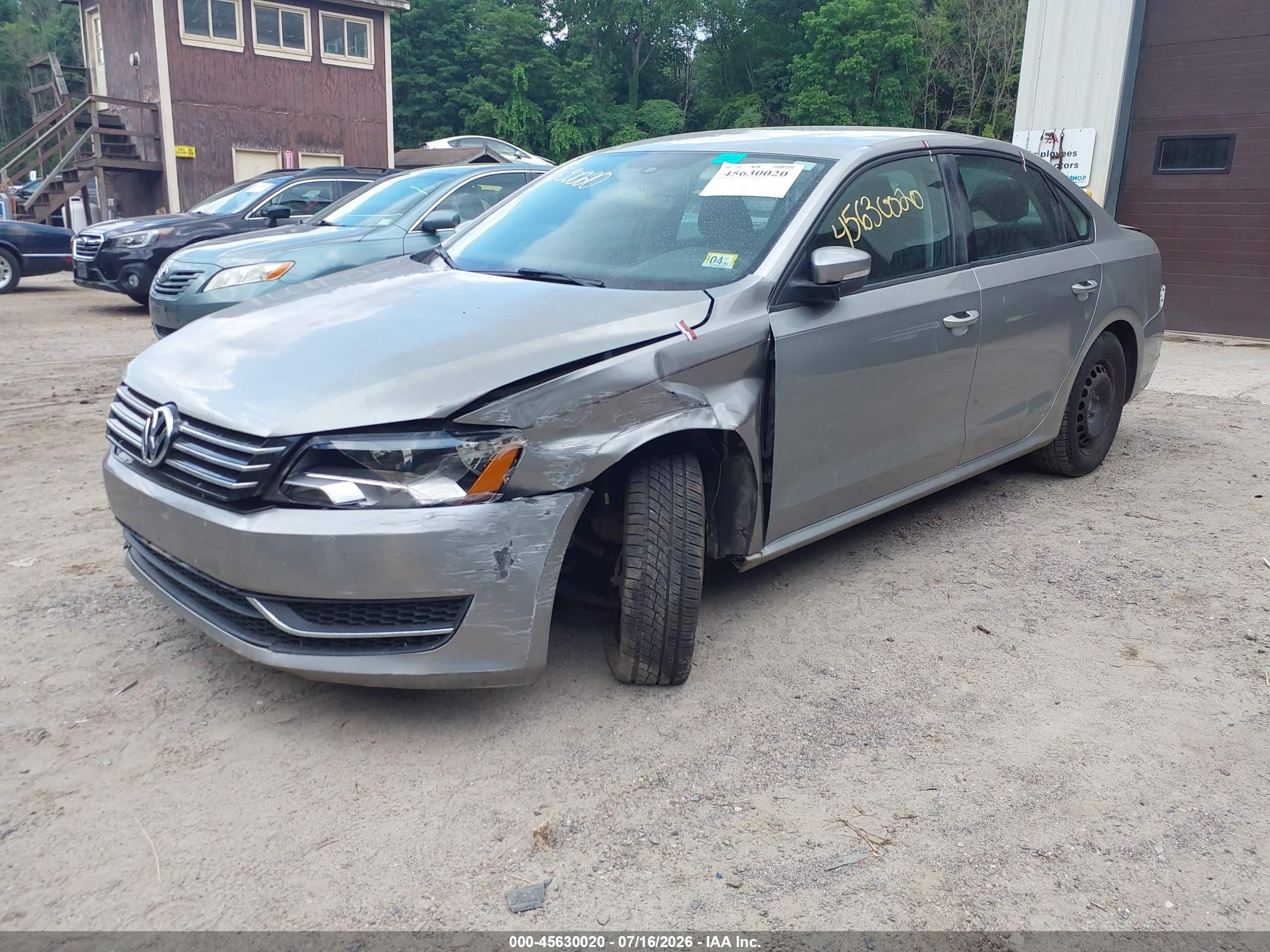 2014 Volkswagen Passat 2.5l S Tan vin: 1VWAP7A37EC011632