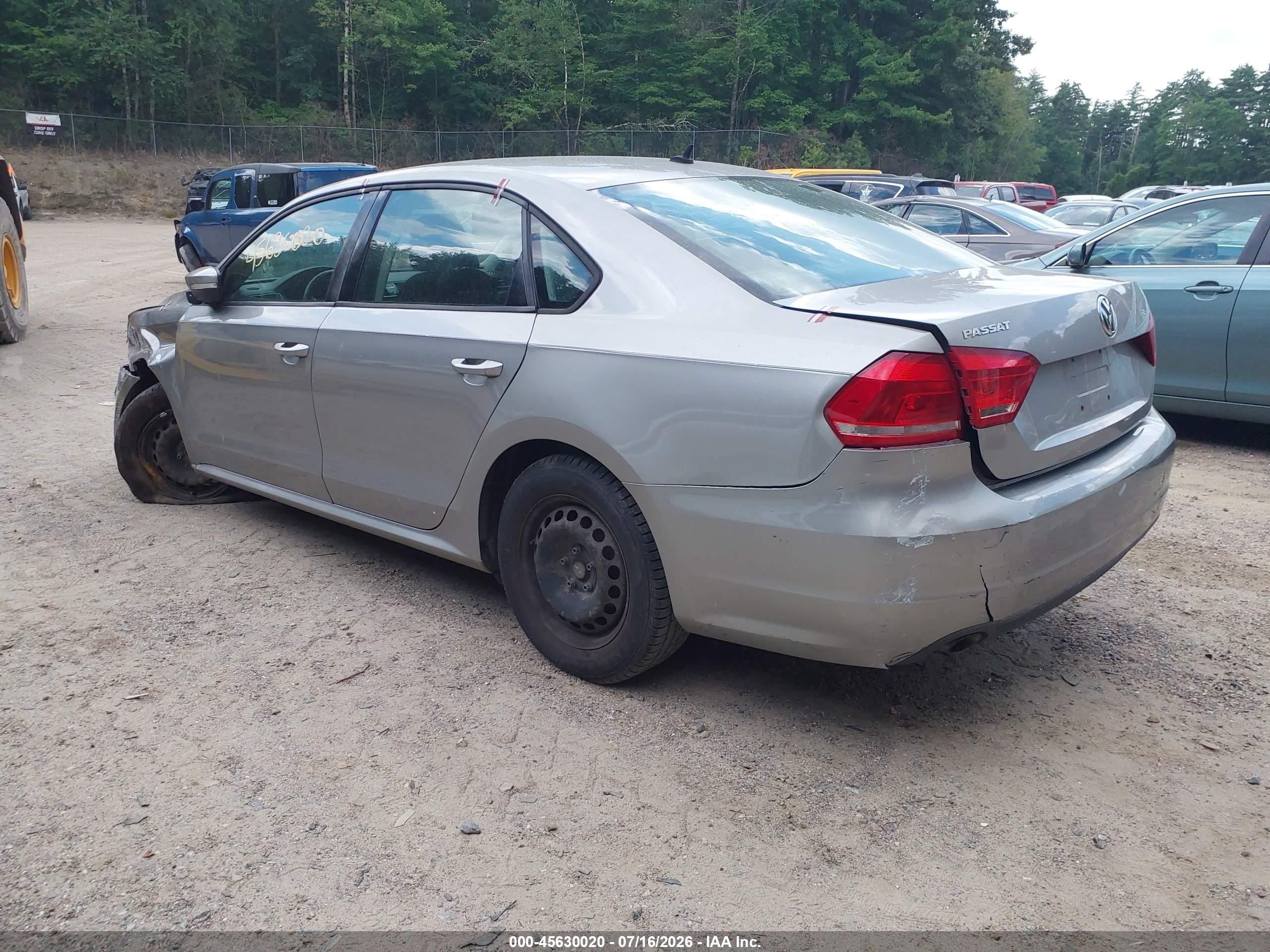 2014 Volkswagen Passat 2.5l S Tan vin: 1VWAP7A37EC011632