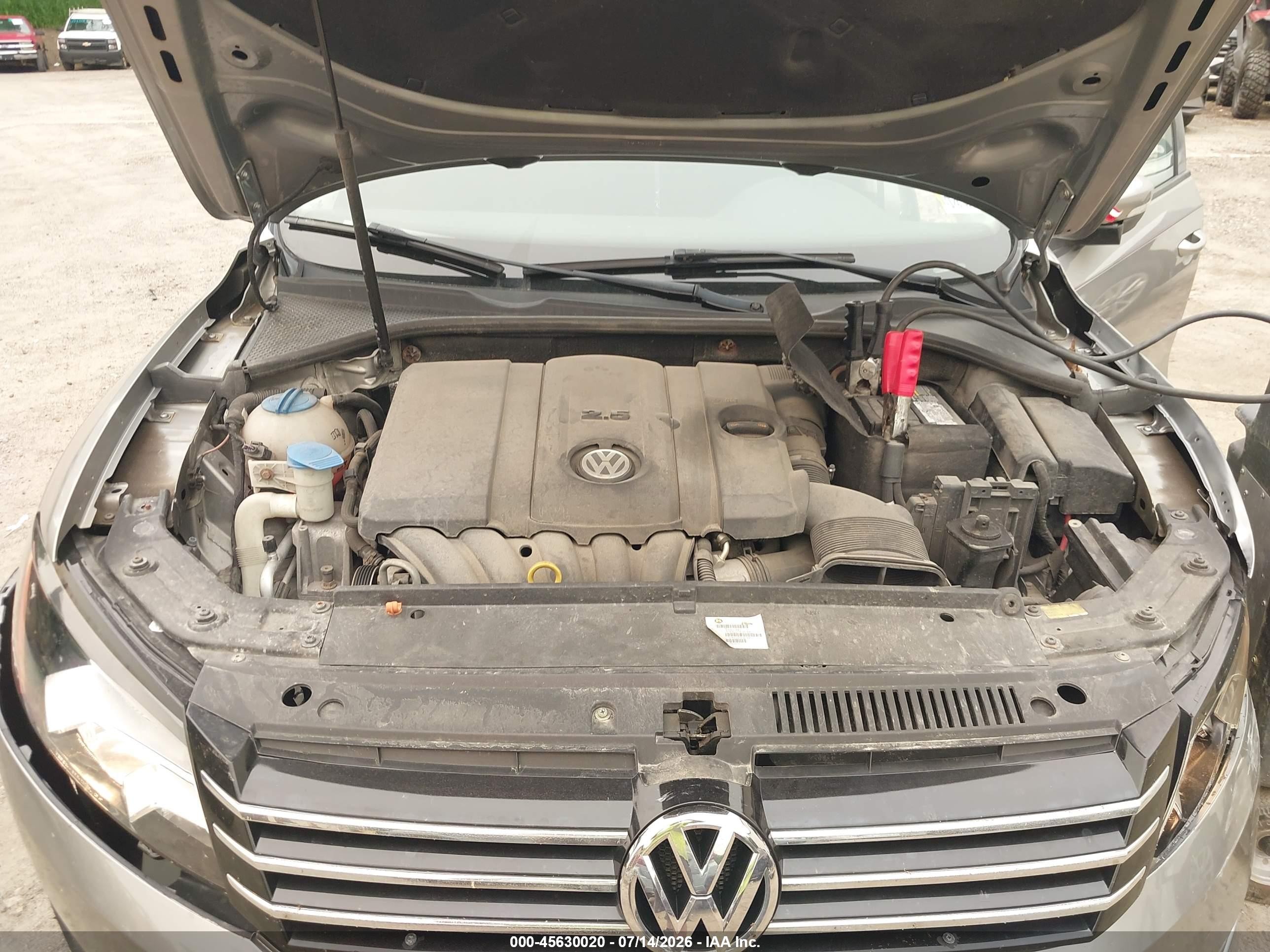 2014 Volkswagen Passat 2.5l S Tan vin: 1VWAP7A37EC011632