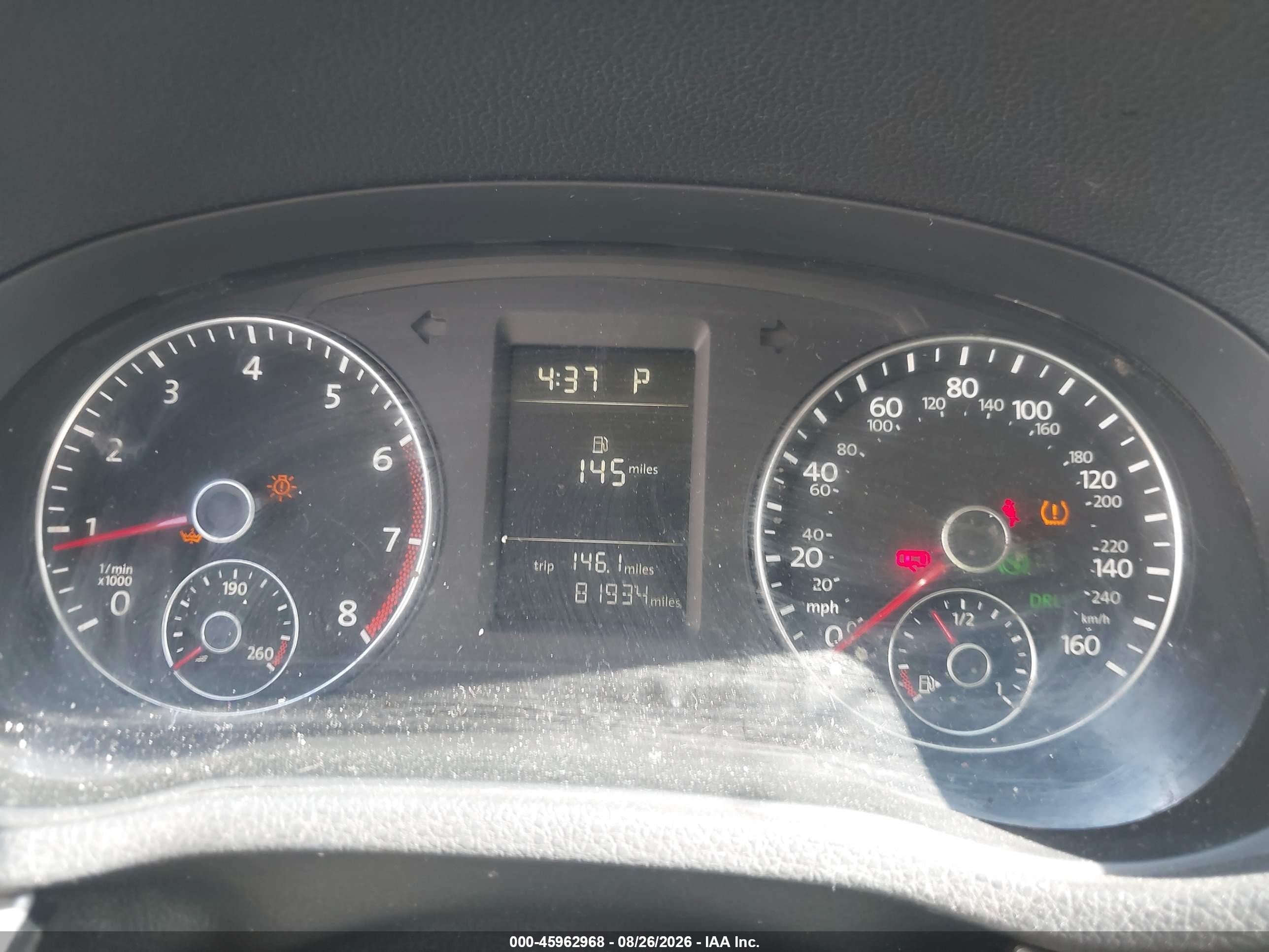 2014 Volkswagen Passat 2.5l S Silver vin: 1VWAP7A37EC011632