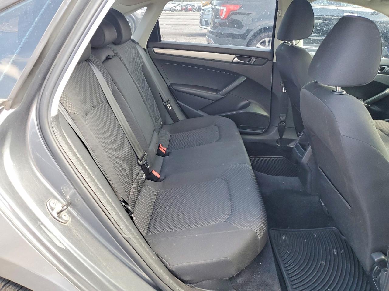 2012 Volkswagen Passat S Gray vin: 1VWAP7A38CC011037
