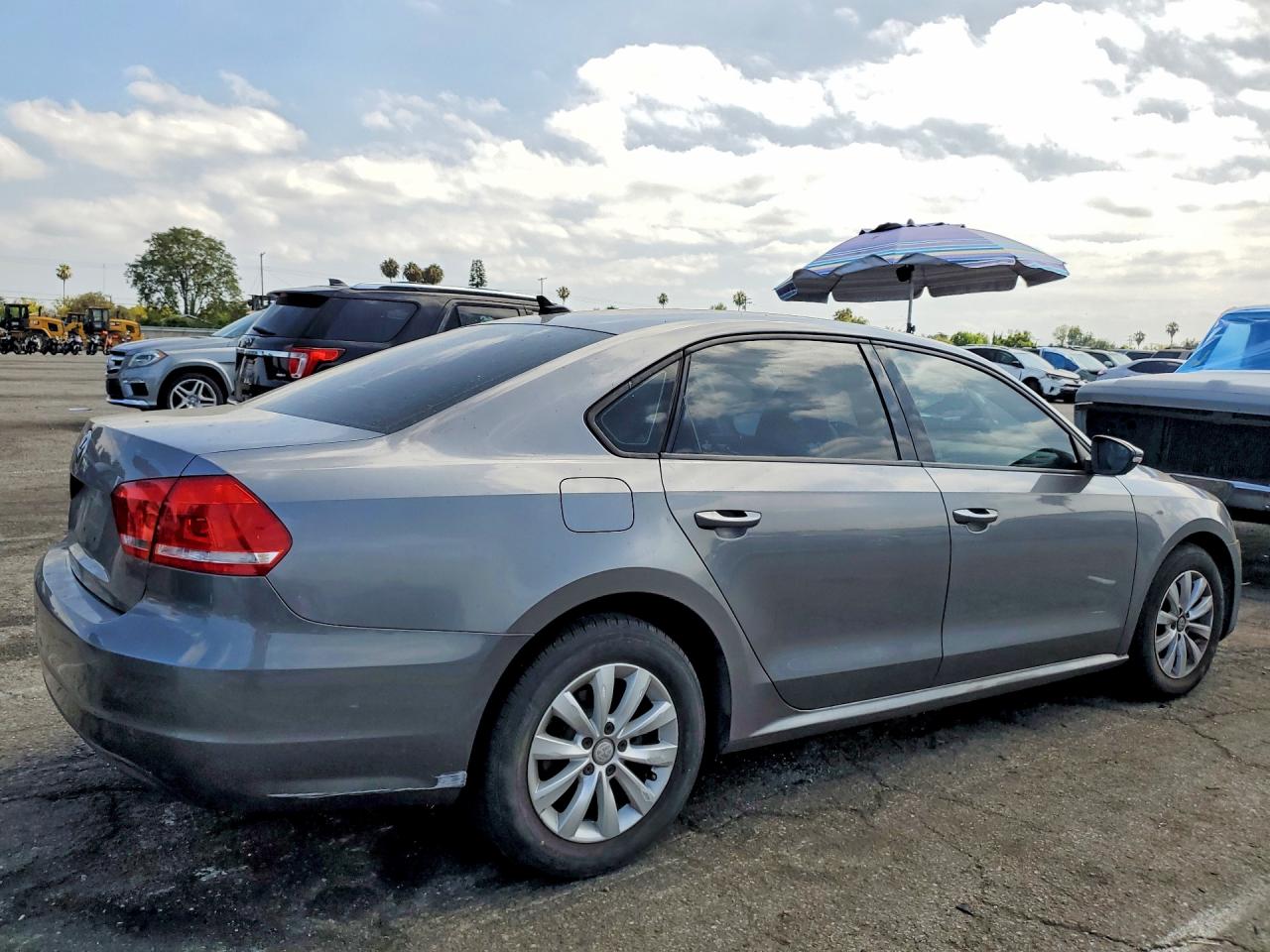 2012 Volkswagen Passat S Gray vin: 1VWAP7A38CC011037
