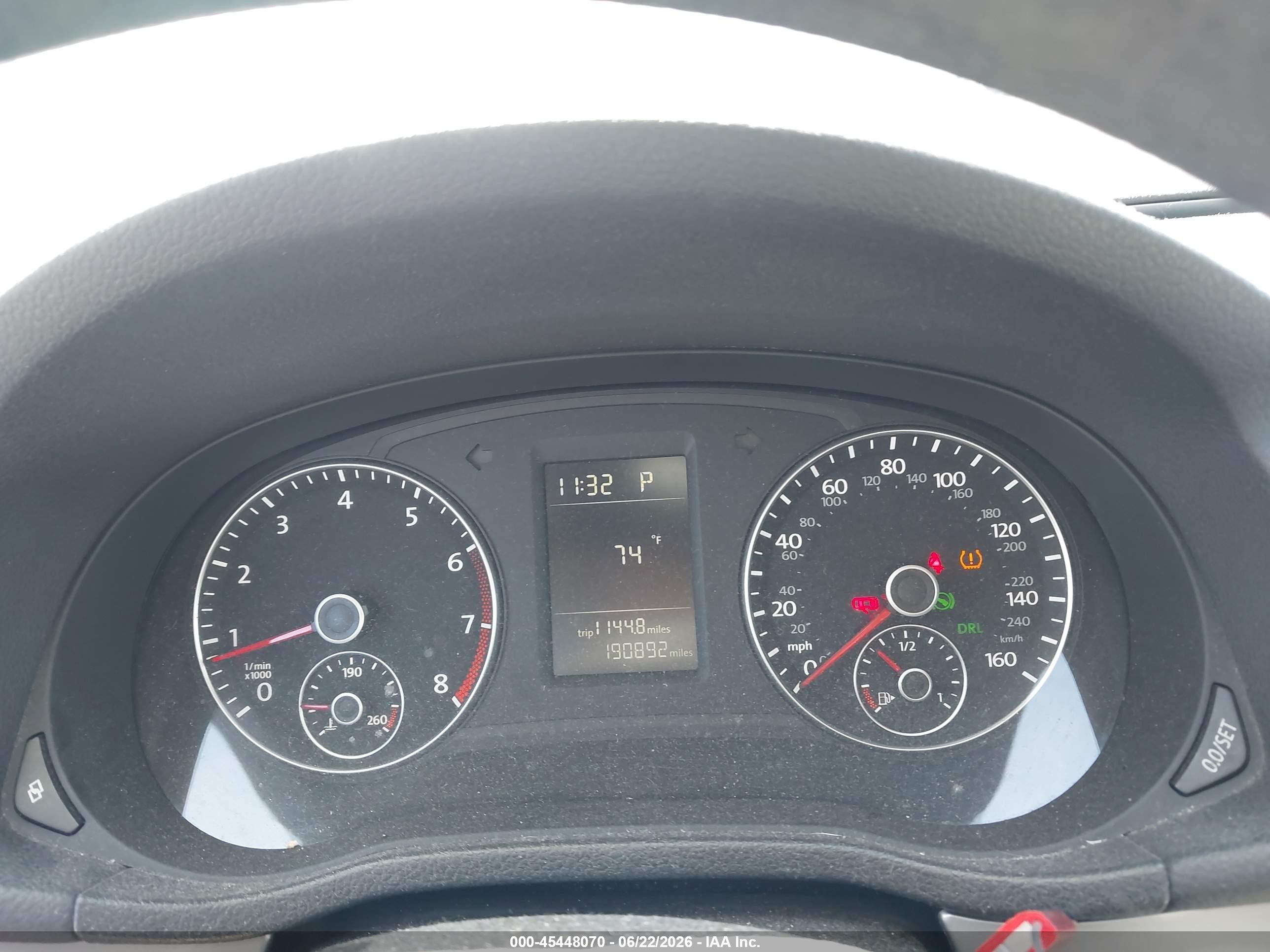2012 Volkswagen Passat 2.5l S Silver vin: 1VWAP7A38CC036908