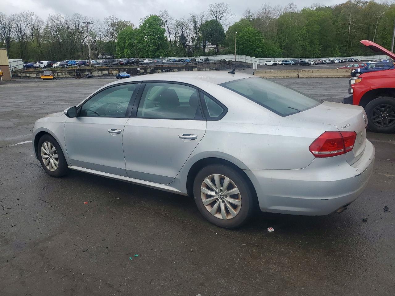 2012 Volkswagen Passat S Серебряный vin: 1VWAP7A38CC064224