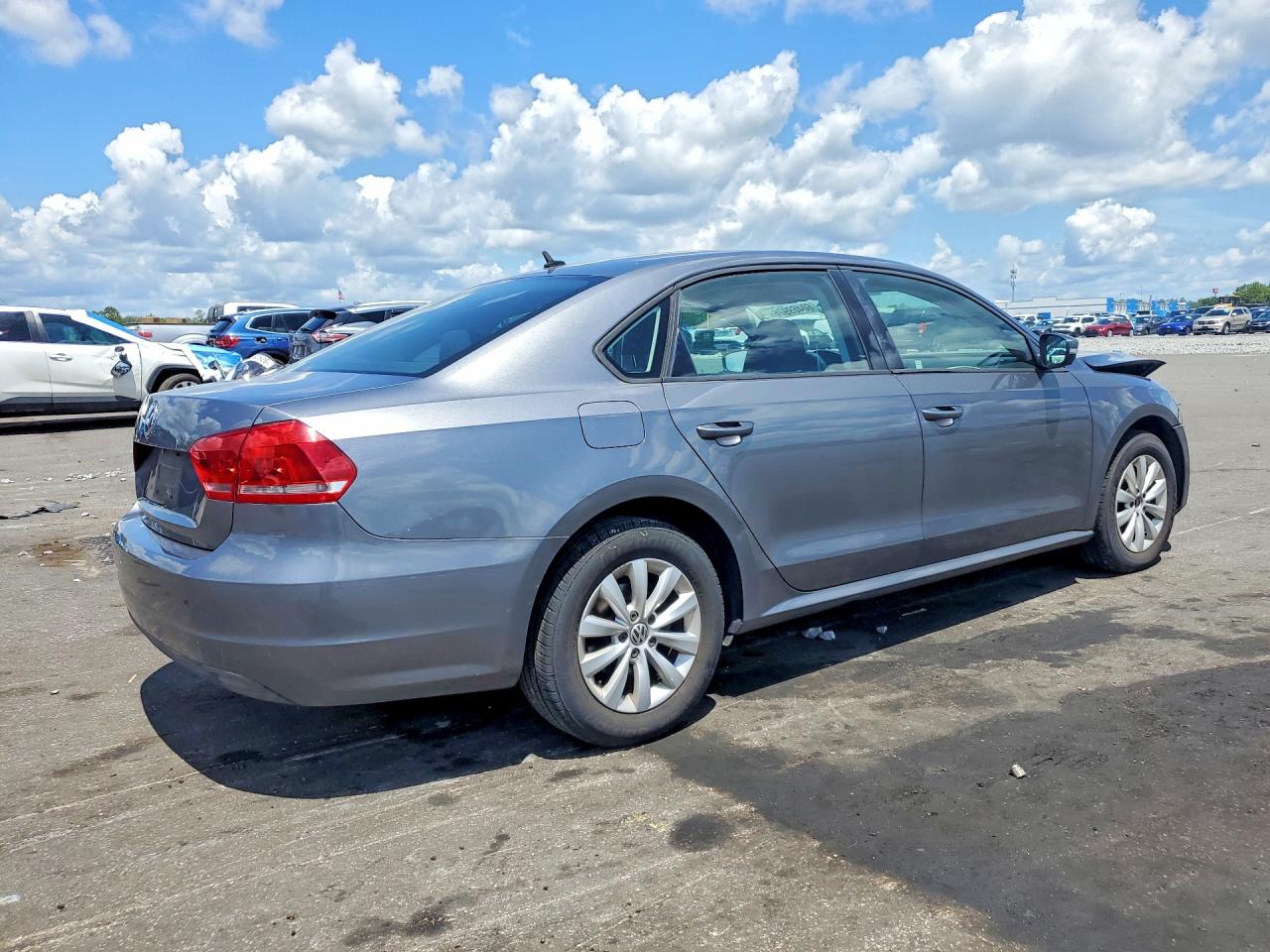 2013 Volkswagen Passat S Gray vin: 1VWAP7A38DC005658