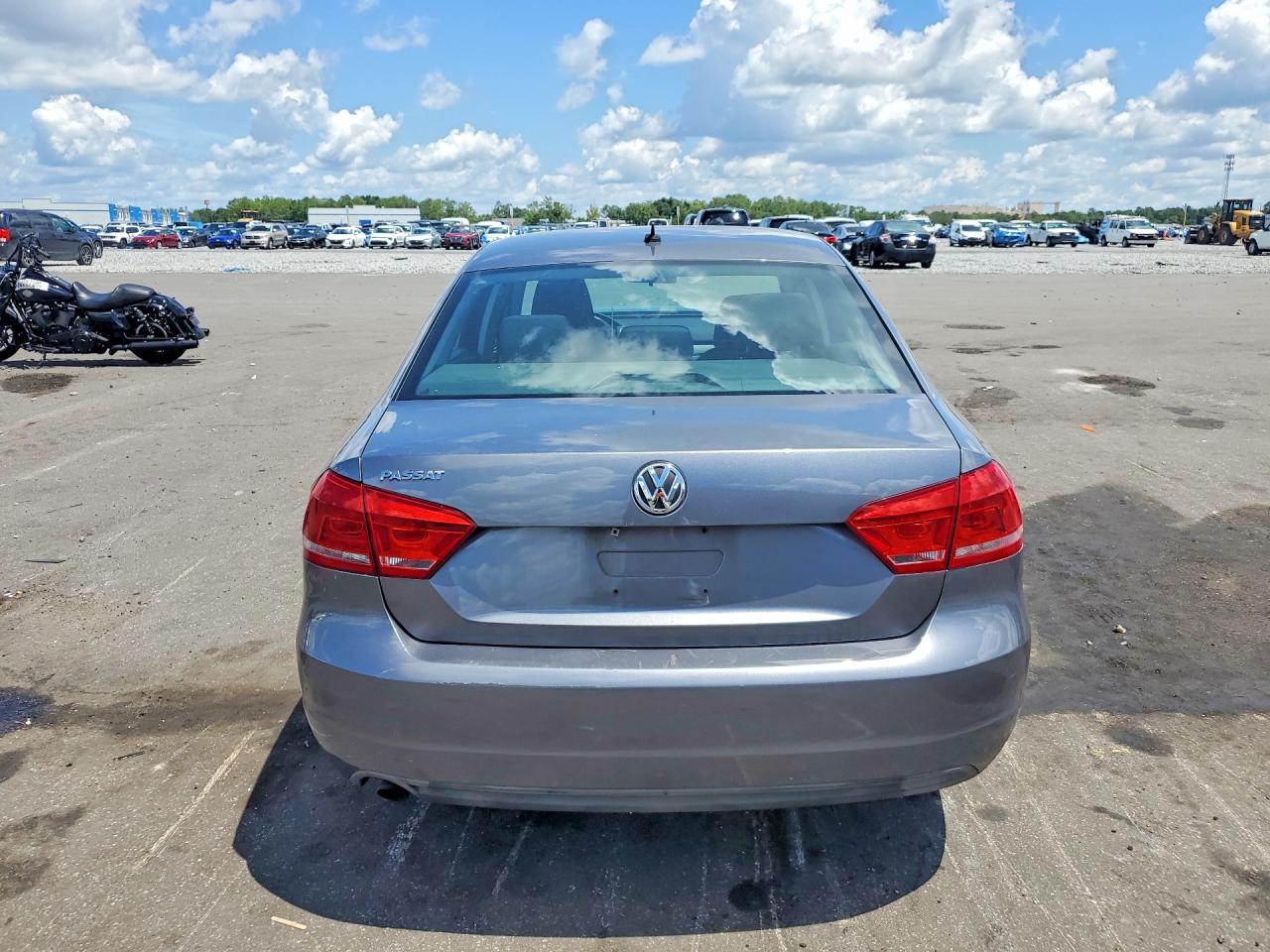 2013 Volkswagen Passat S Gray vin: 1VWAP7A38DC005658