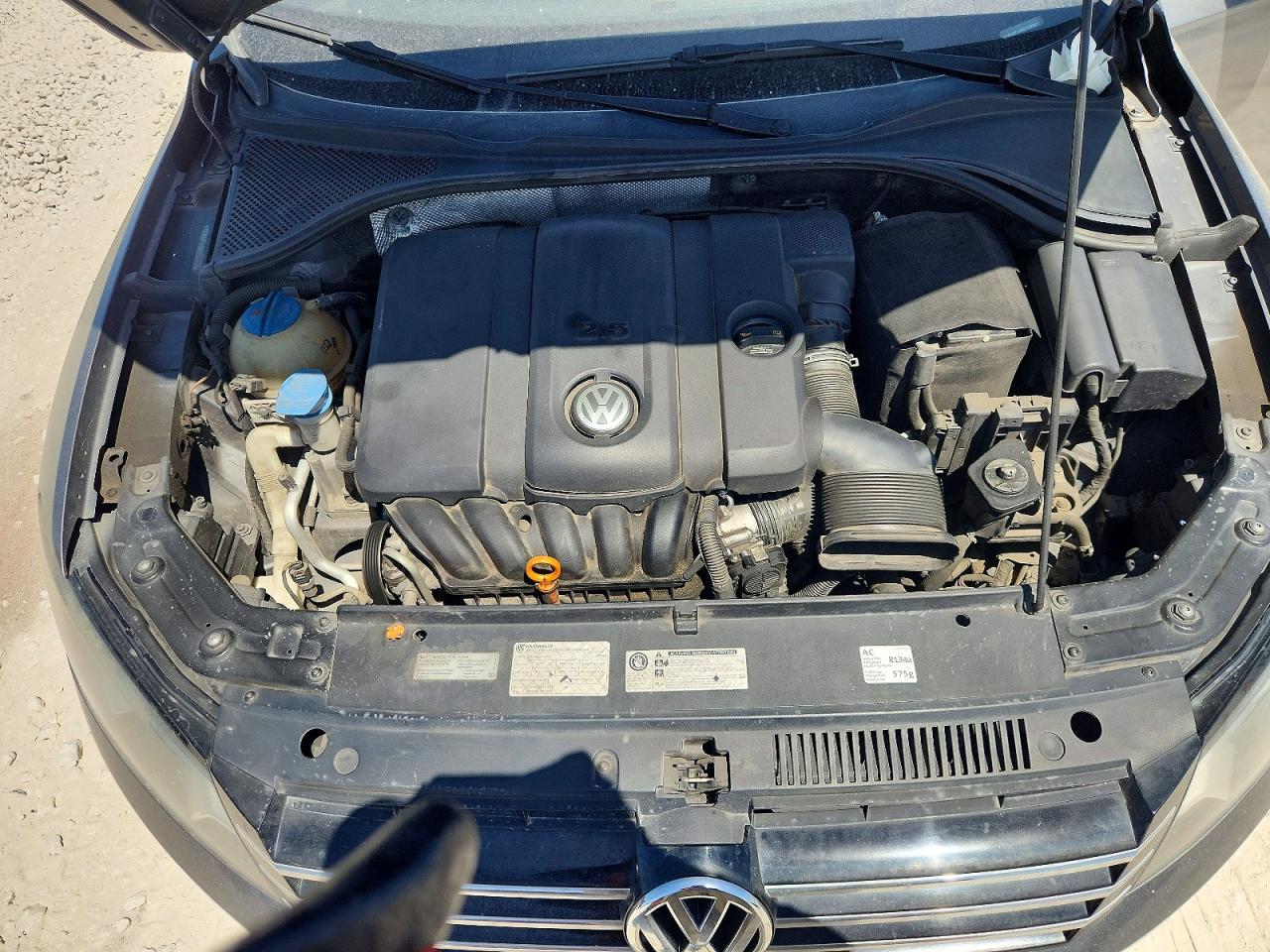 2013 Volkswagen Passat S Gray vin: 1VWAP7A38DC029037
