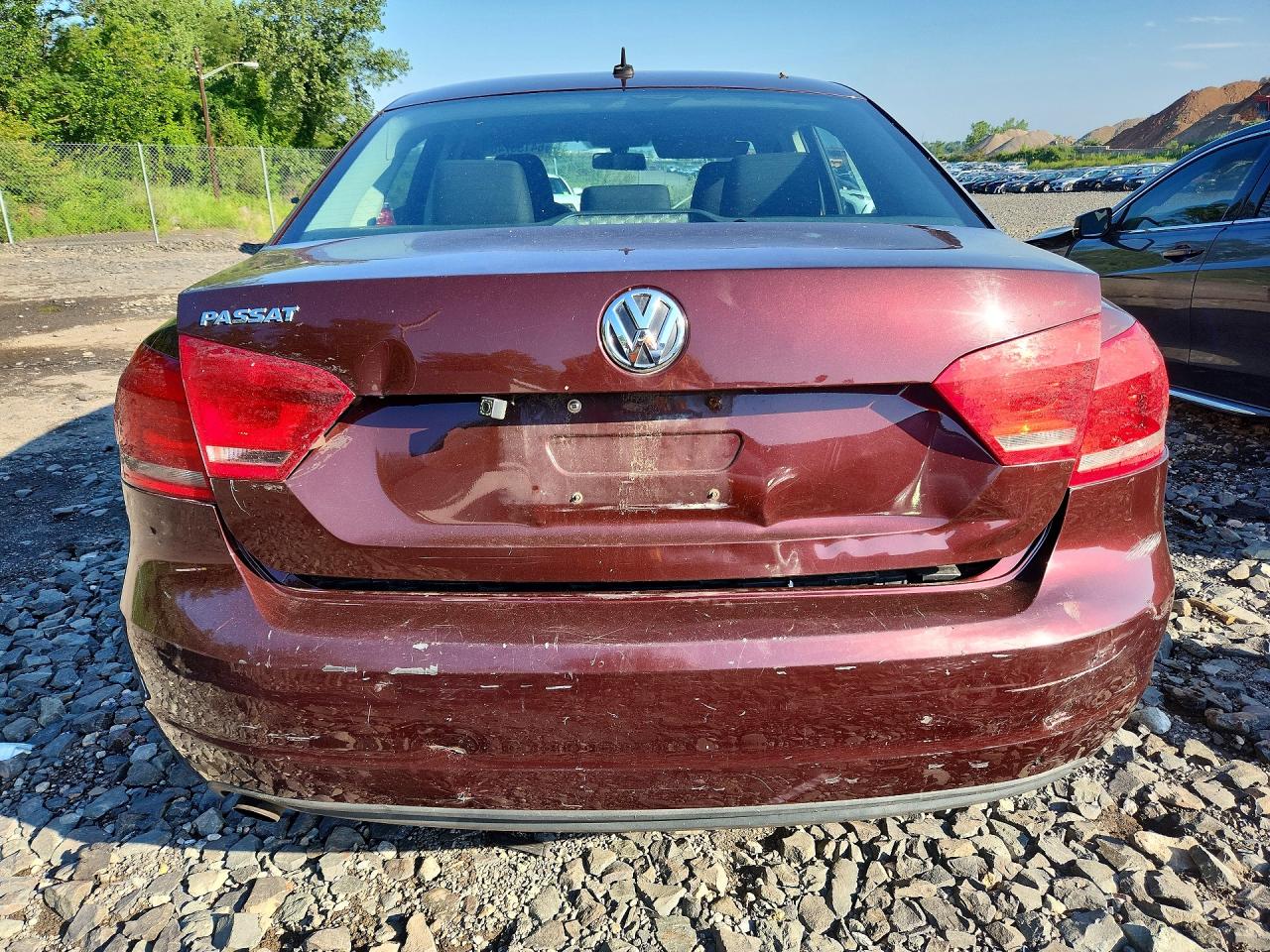 2013 Volkswagen Passat S Maroon vin: 1VWAP7A38DC043133