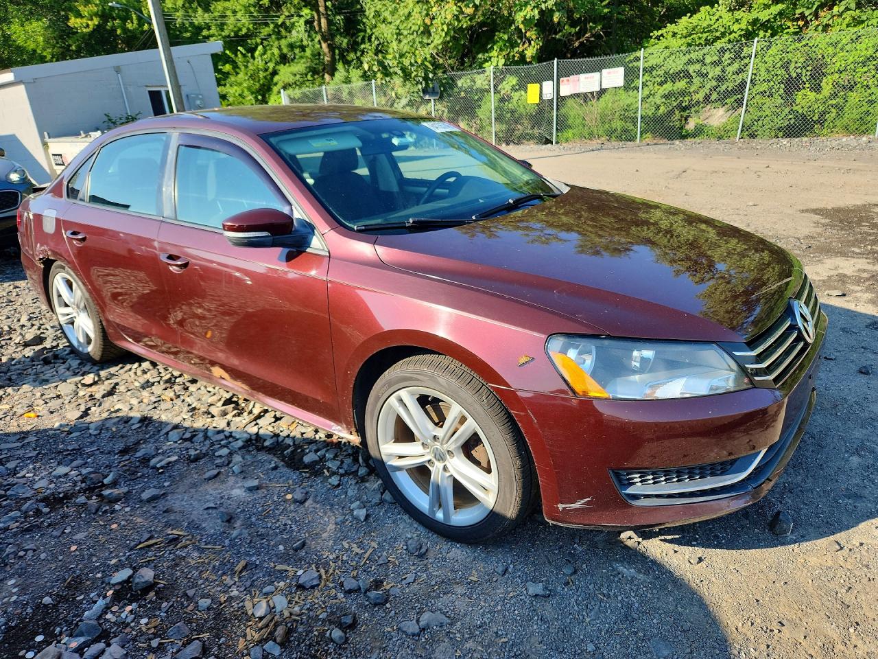2013 Volkswagen Passat S Maroon vin: 1VWAP7A38DC043133