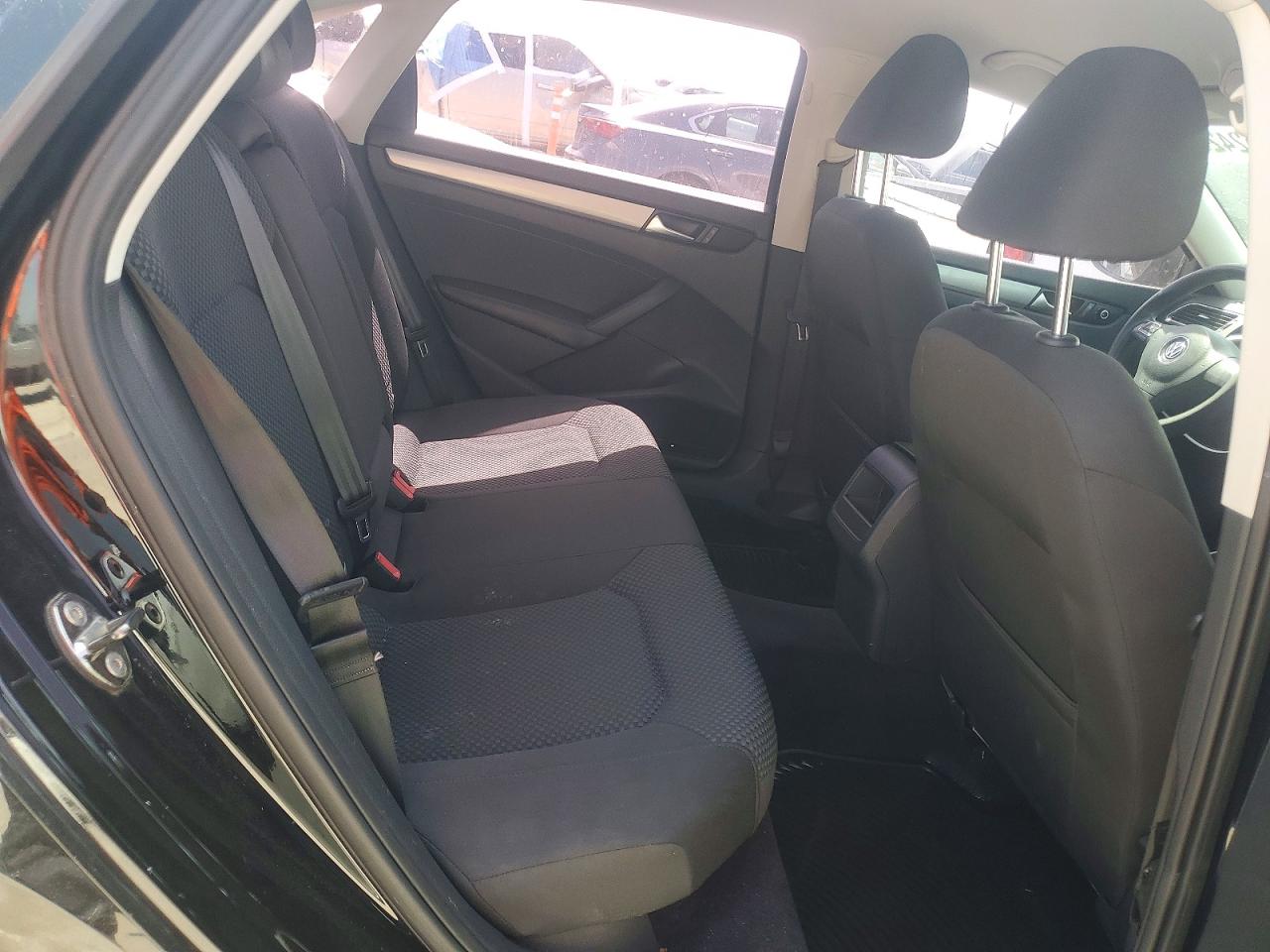 2012 Volkswagen Passat S Gray vin: 1VWAP7A39CC048050