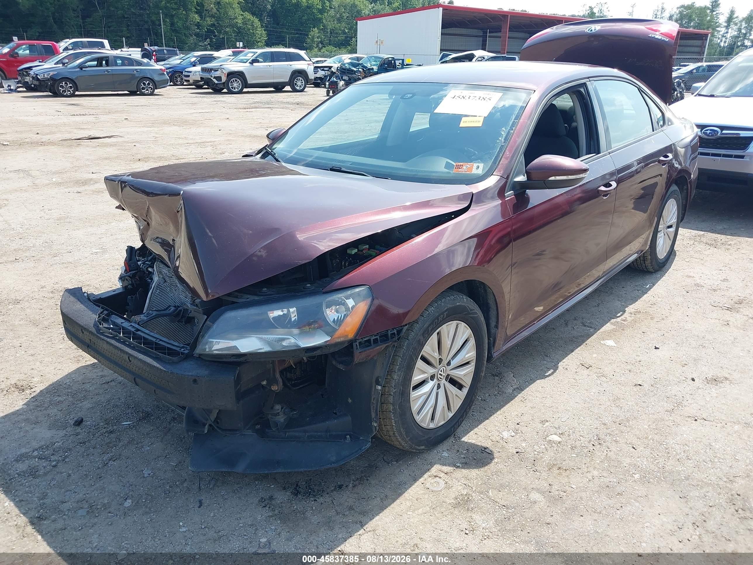 2012 Volkswagen Passat 2.5l S Бордовый vin: 1VWAP7A39CC070257