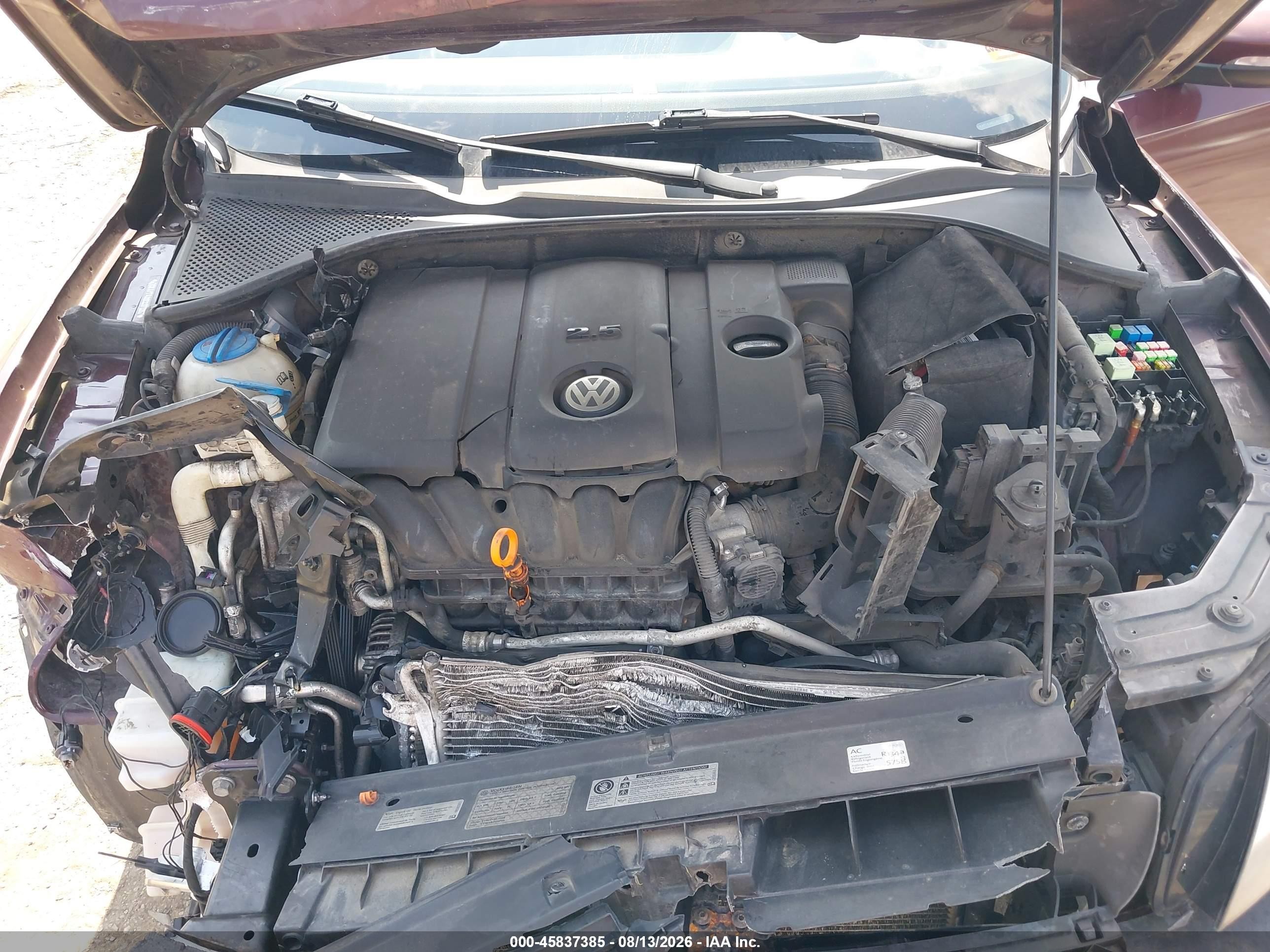2012 Volkswagen Passat 2.5l S Бордовый vin: 1VWAP7A39CC070257