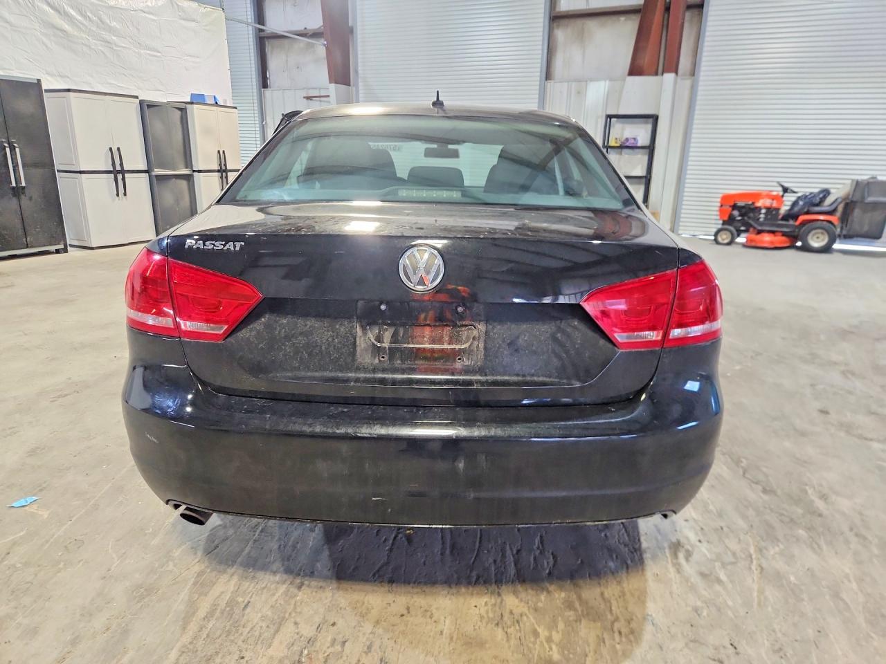 2013 Volkswagen Passat S Black vin: 1VWAP7A39DC002137